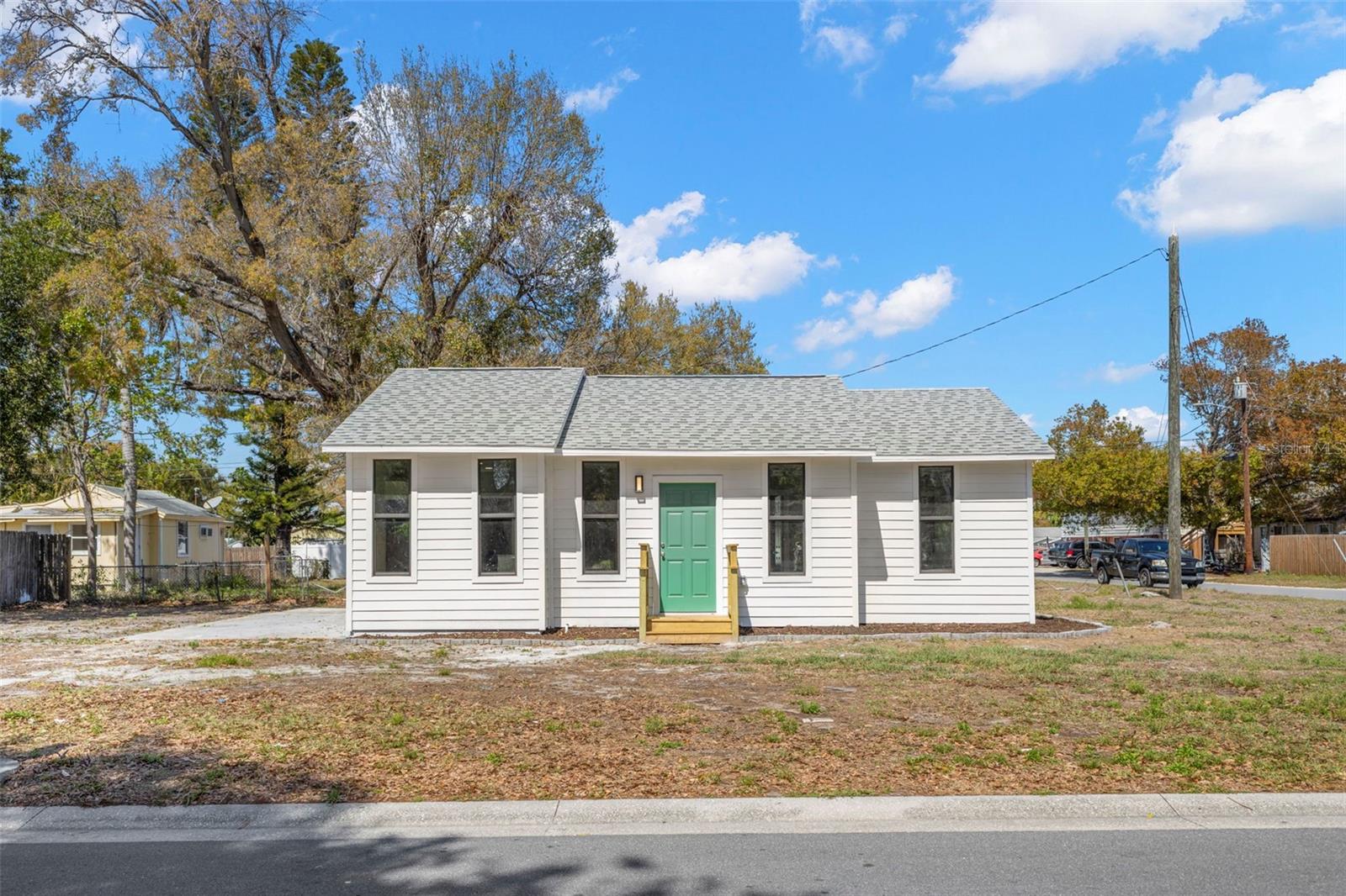 Image 23 of 33 For 3901 45th Avenue N