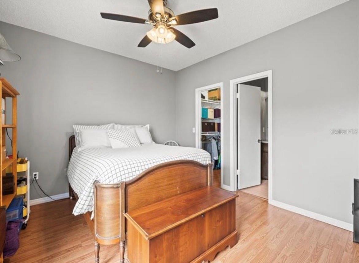 Image 13 of 19 For 4115 Chatham Oak Court 222