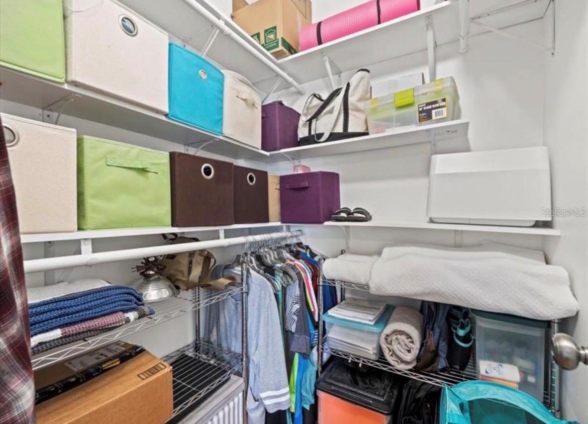 Image 14 of 19 For 4115 Chatham Oak Court 222