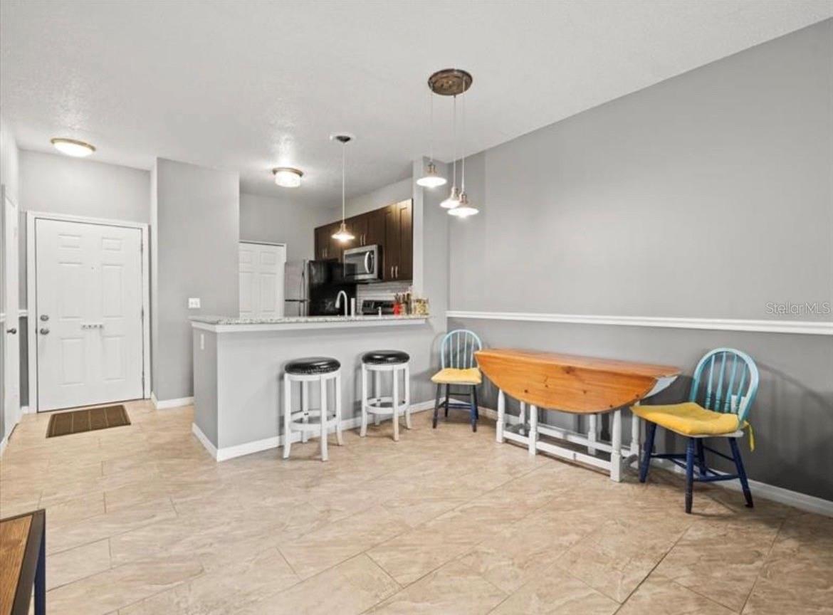 Image 7 of 19 For 4115 Chatham Oak Court 222