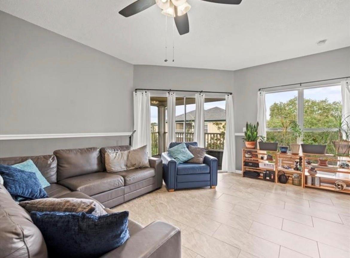 Image 9 of 19 For 4115 Chatham Oak Court 222