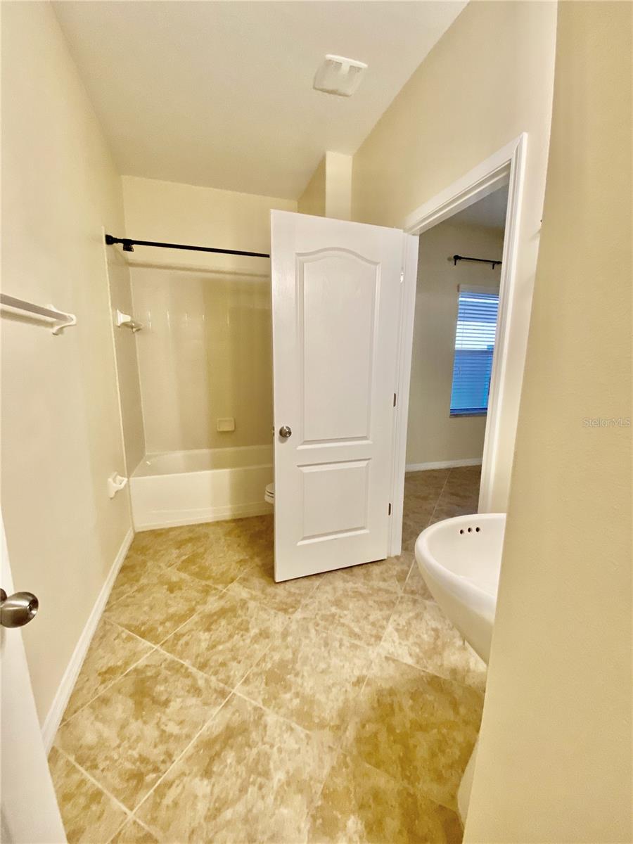 Image 27 of 65 For 12130 Streambed Drive