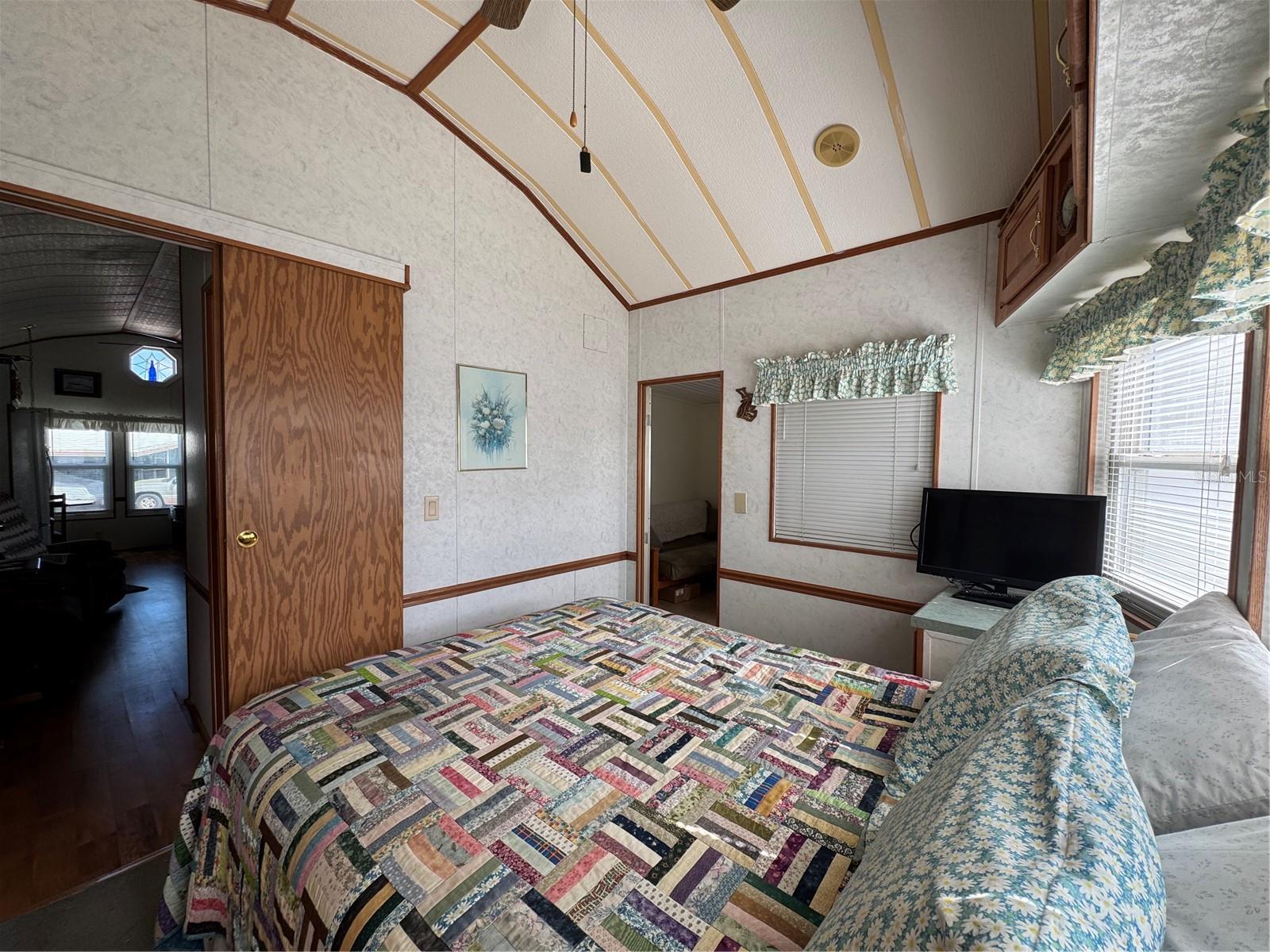 Image 21 of 22 For 35238 Dodie Drive 09