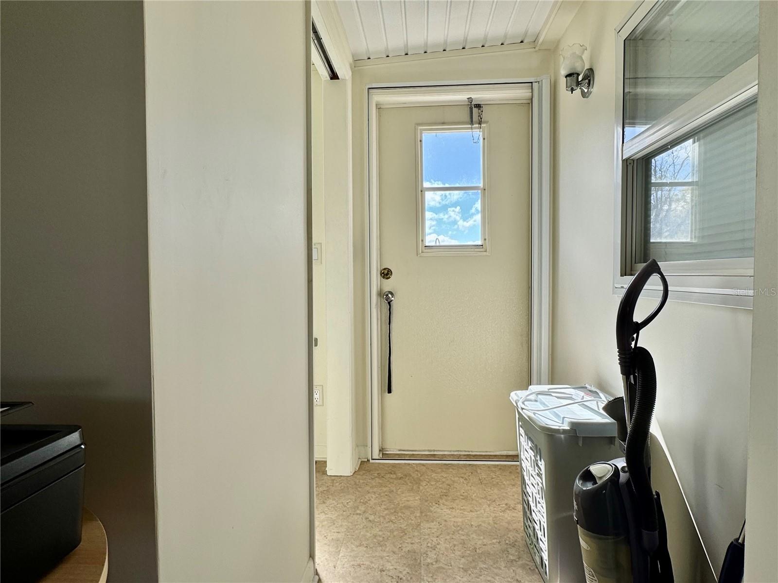 Image 9 of 22 For 35238 Dodie Drive 09