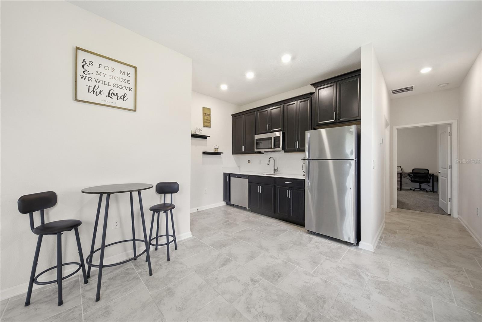 Image 33 of 45 For 13 White Horse Way