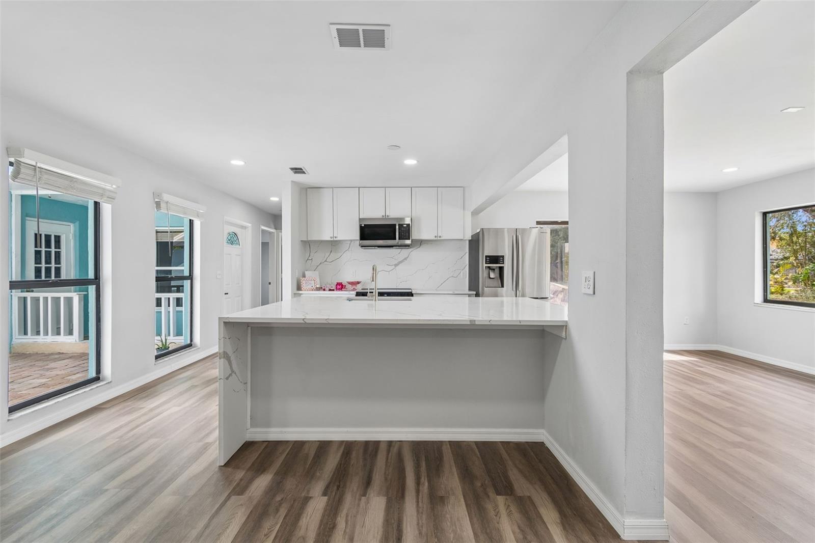 Image 6 of 29 For 1023 Deer Run