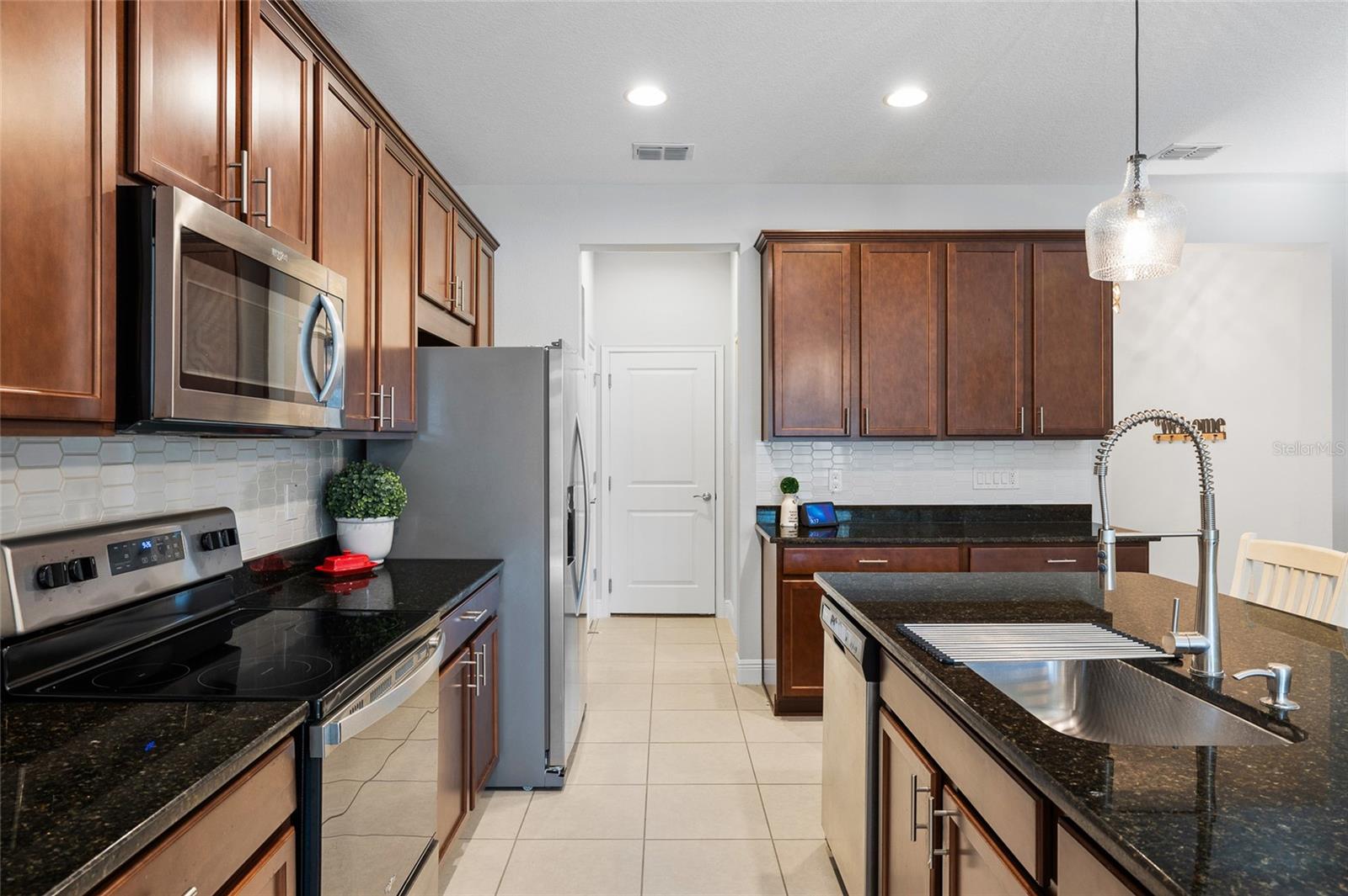 Image 6 of 40 For 14205 Damselfly Drive