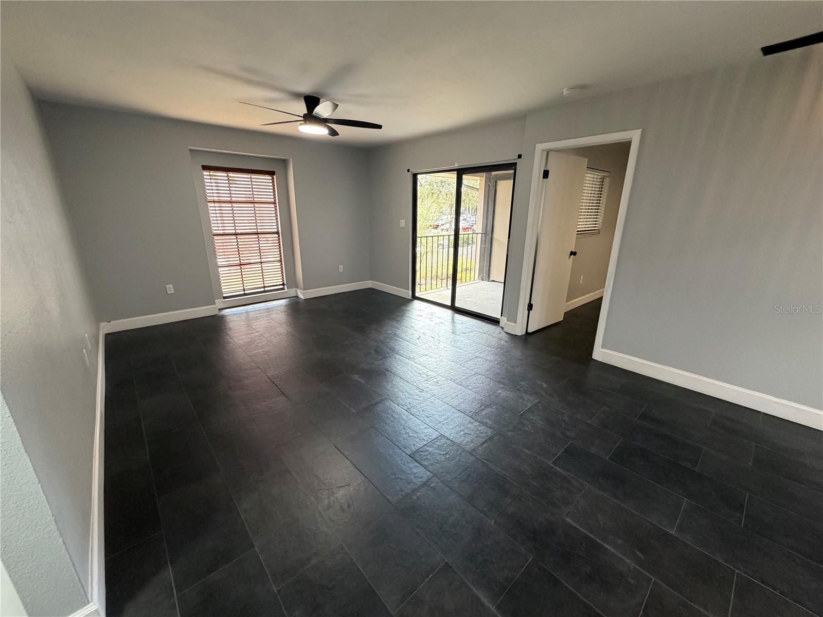 Image 12 of 34 For 4015 Ashford Green Place D201