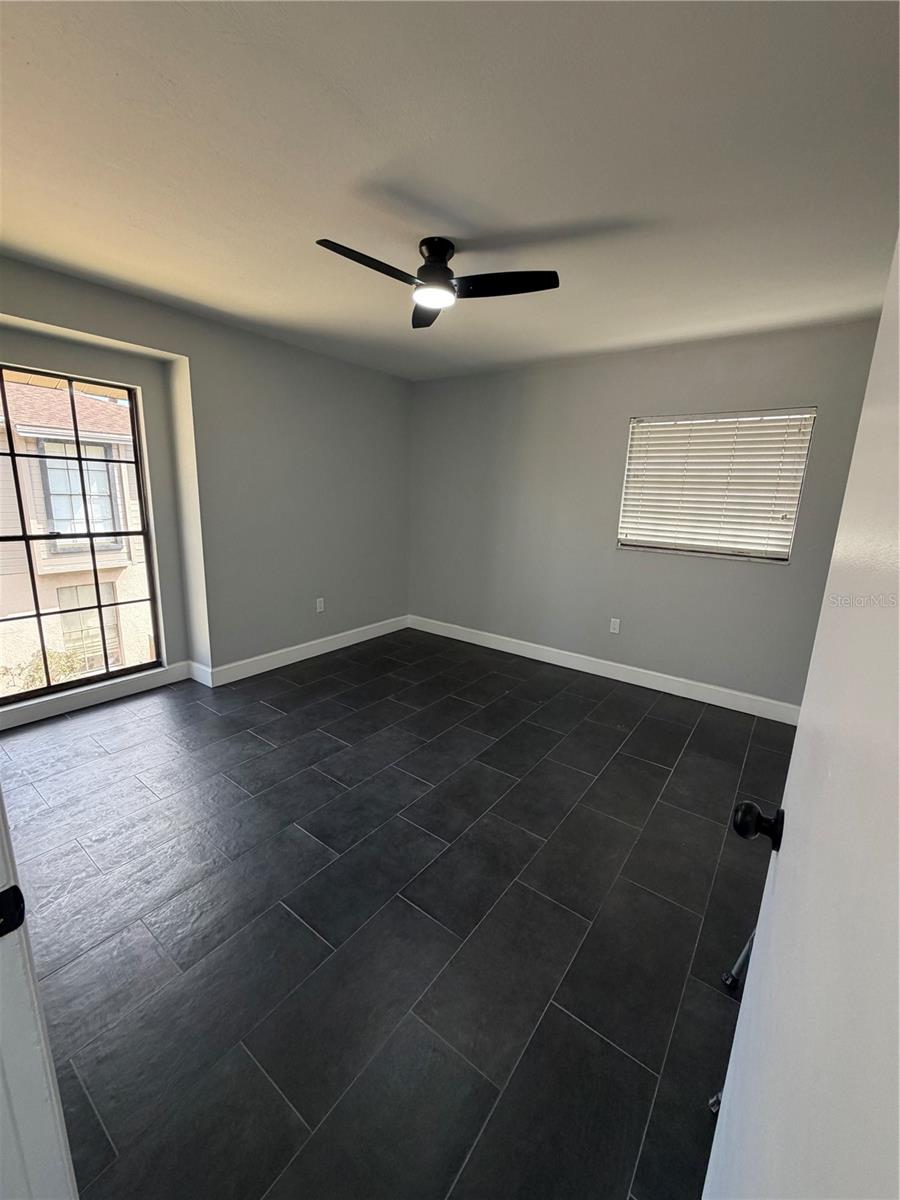 Image 21 of 34 For 4015 Ashford Green Place D201