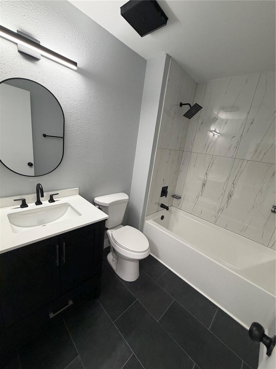 Image 22 of 34 For 4015 Ashford Green Place D201