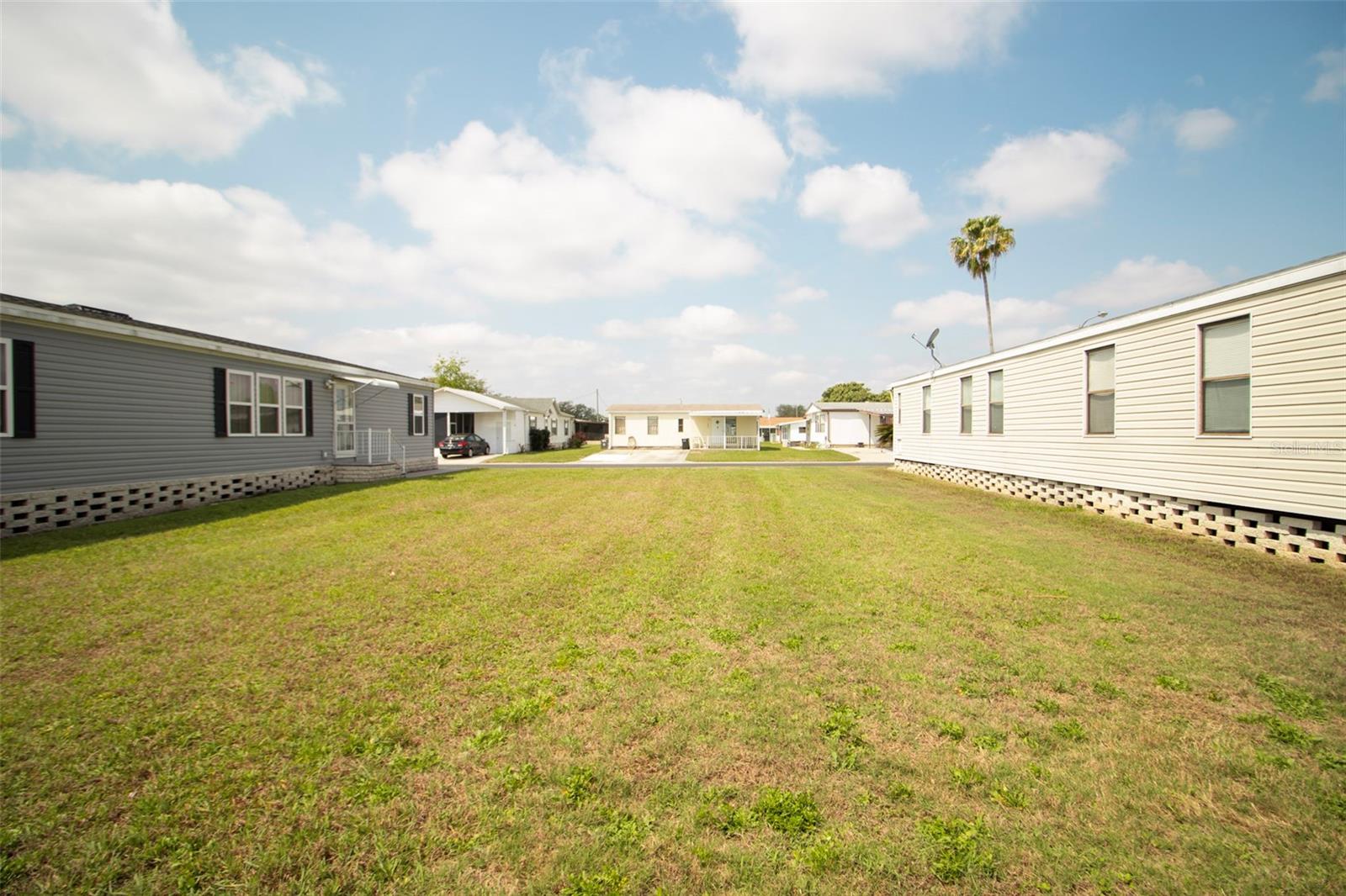 Listing photo id 8 for 3024 Briar Street