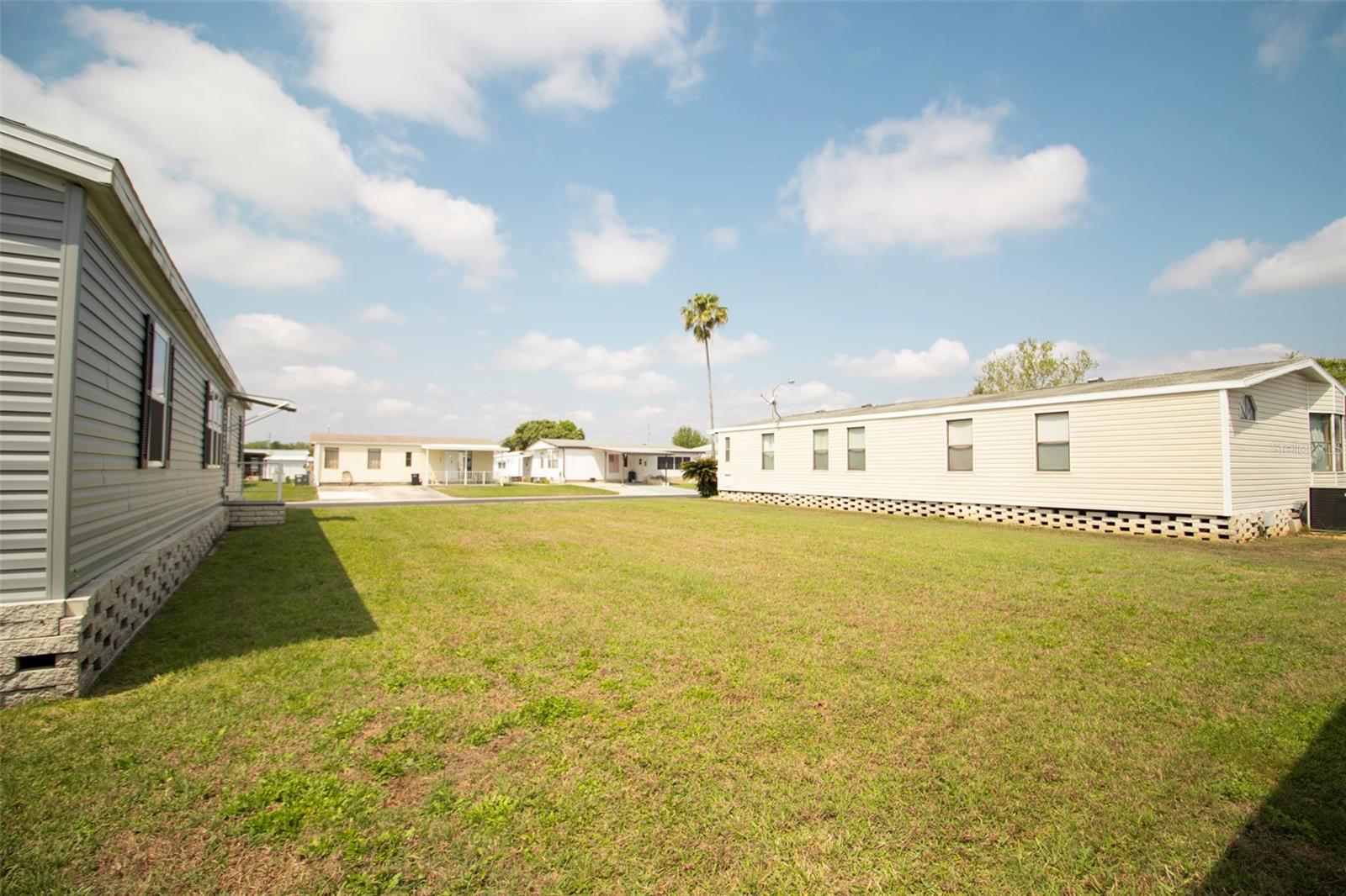 Listing photo id 11 for 3024 Briar Street