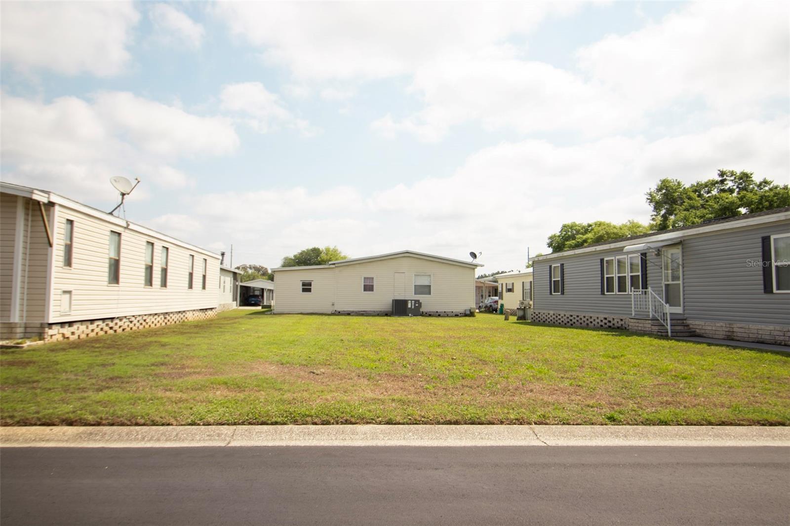 Listing photo id 1 for 3024 Briar Street