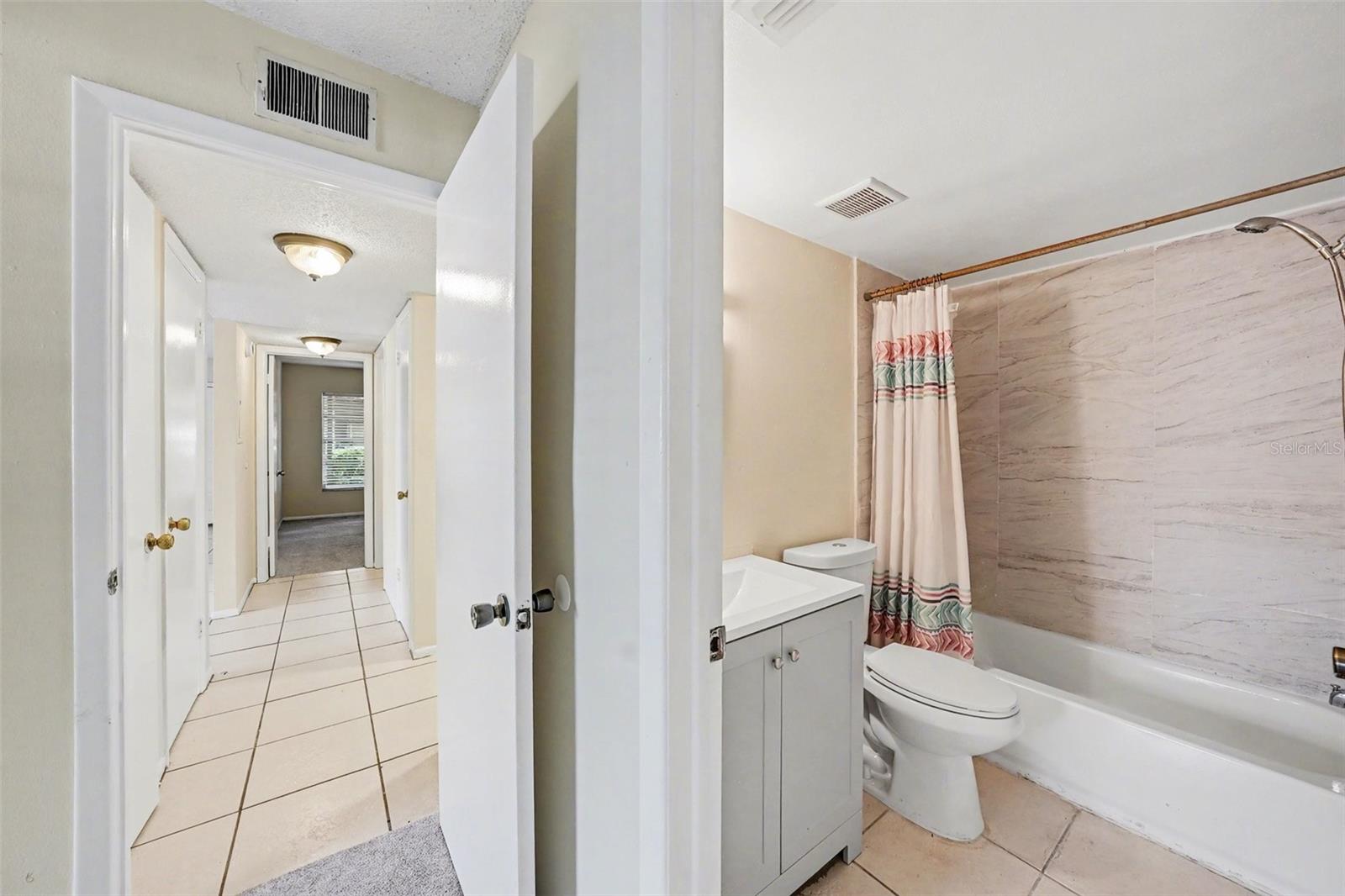 Image 21 of 30 For 14319 Hanging Moss Circle 101