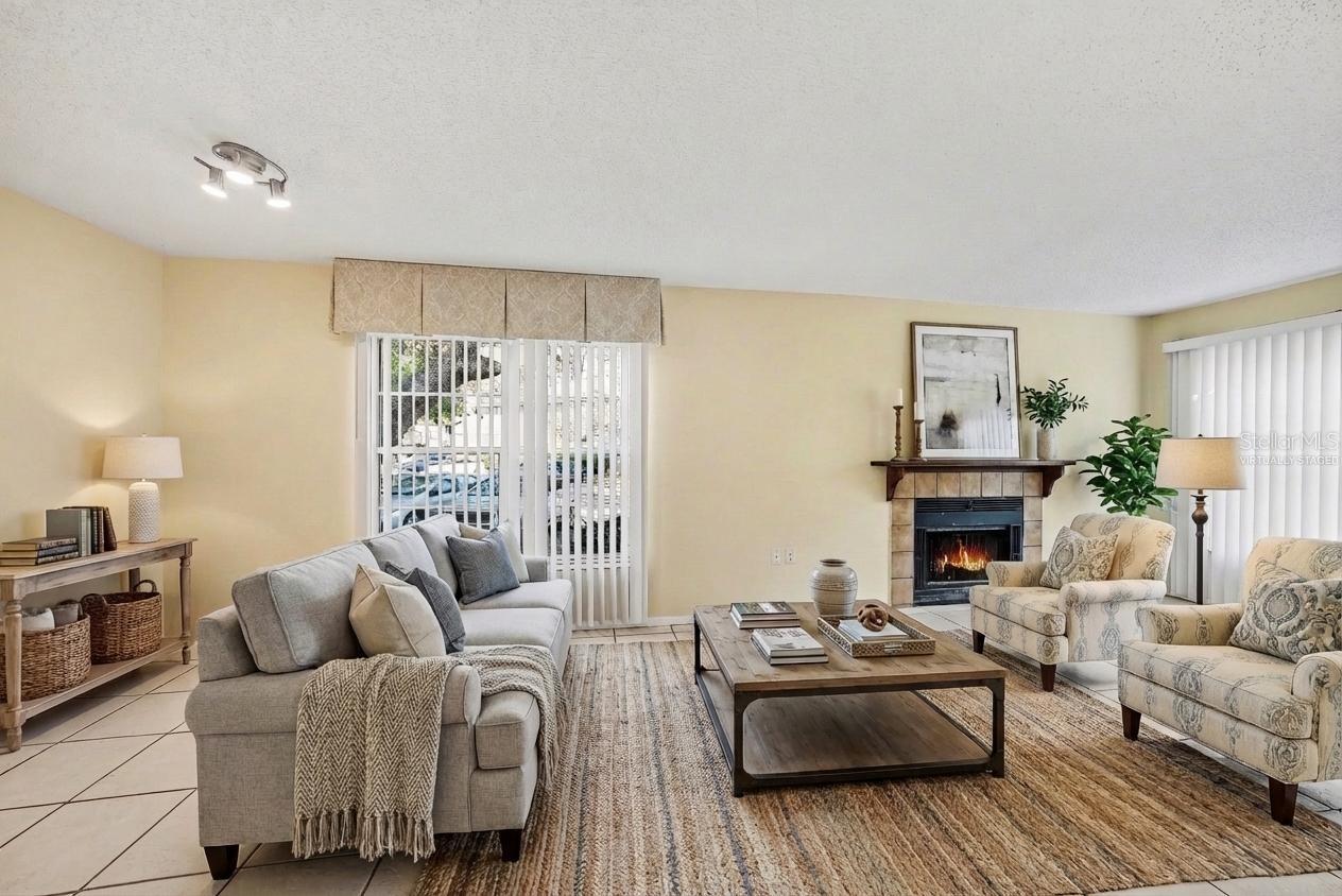 Image 7 of 30 For 14319 Hanging Moss Circle 101