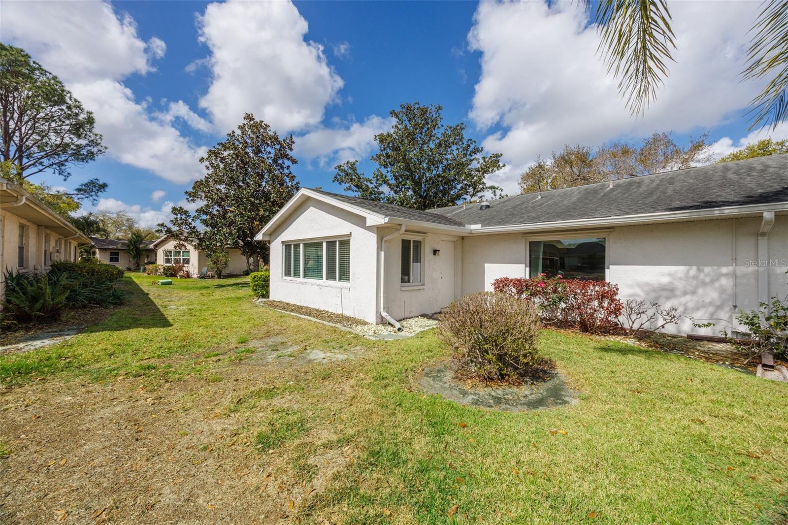 Image 11 of 71 For 2004 Halidom Way