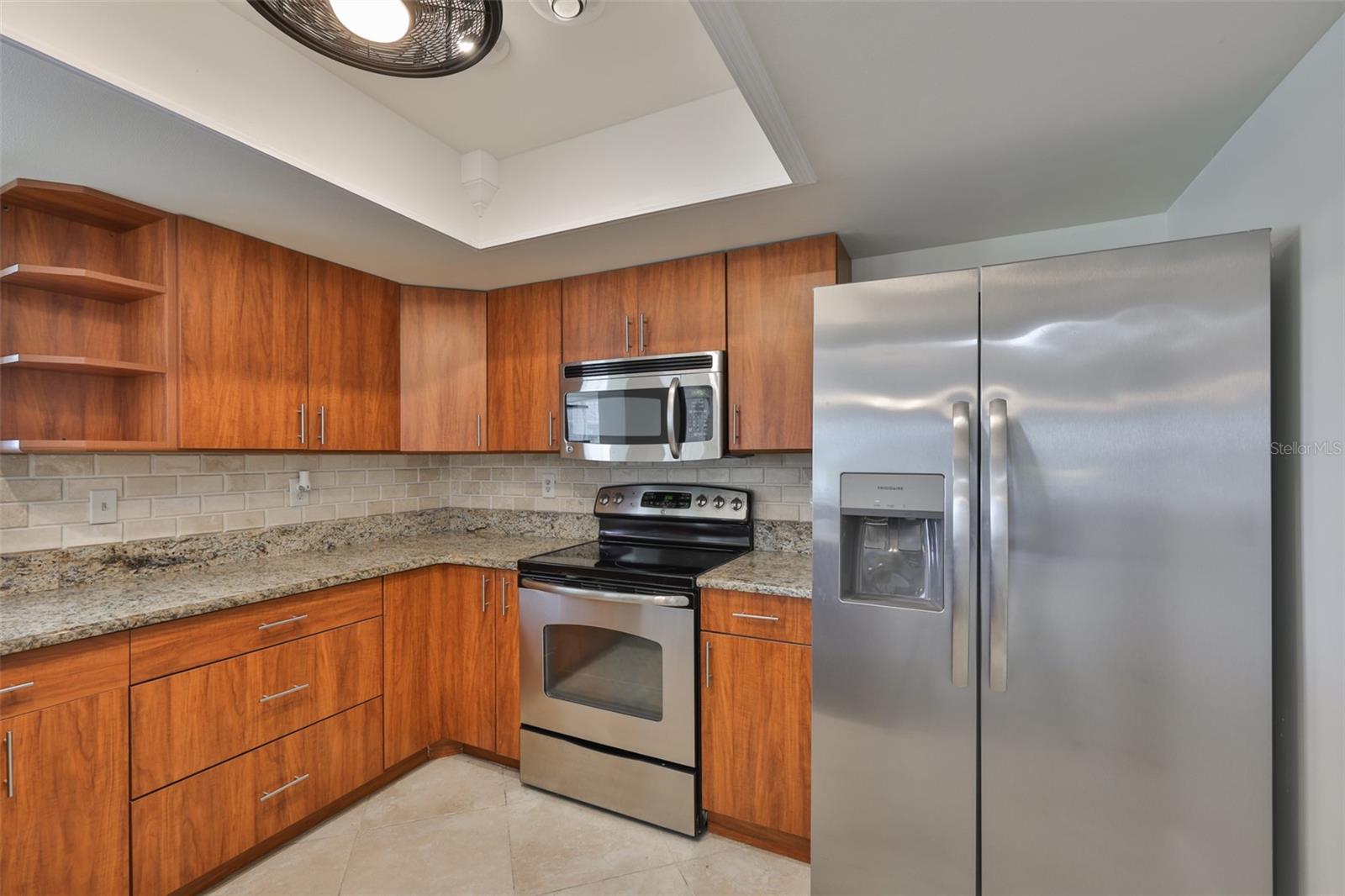 Image 26 of 71 For 2004 Halidom Way