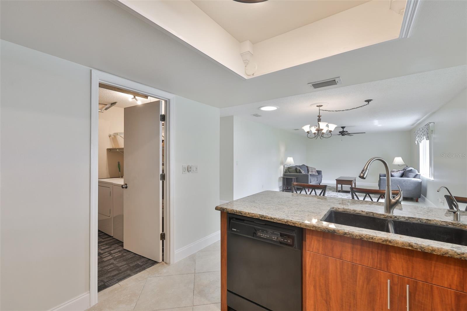 Image 27 of 71 For 2004 Halidom Way