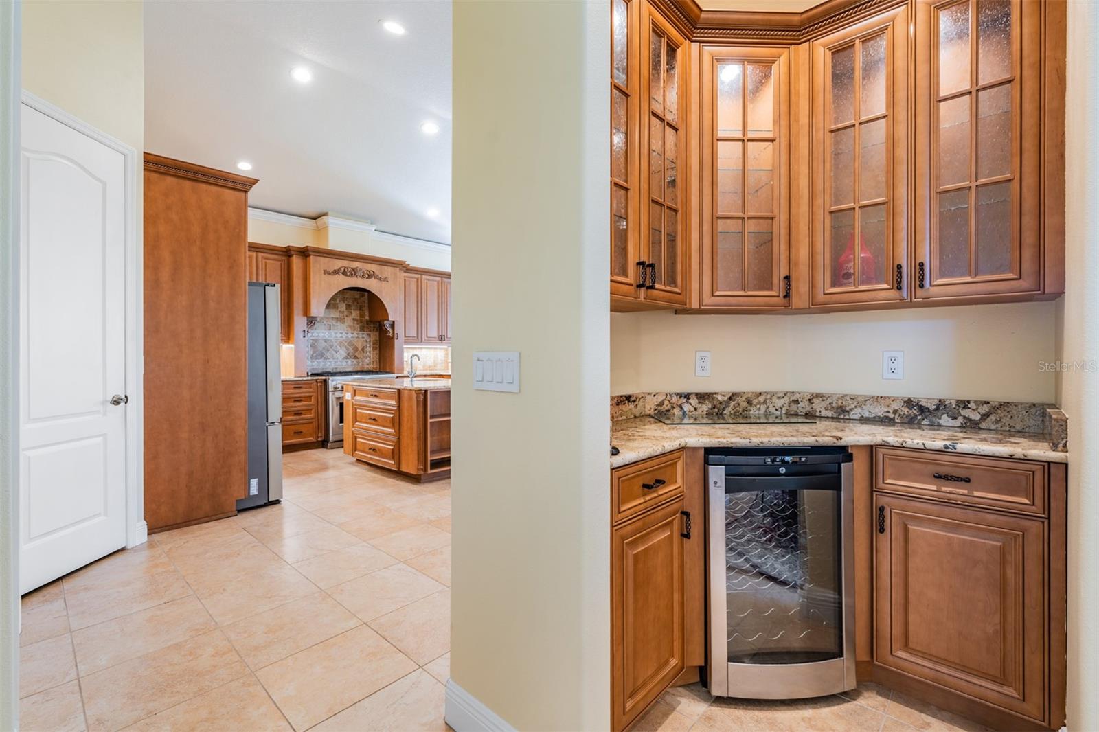 Image 13 of 79 For 2101 Pointe Alexis Drive