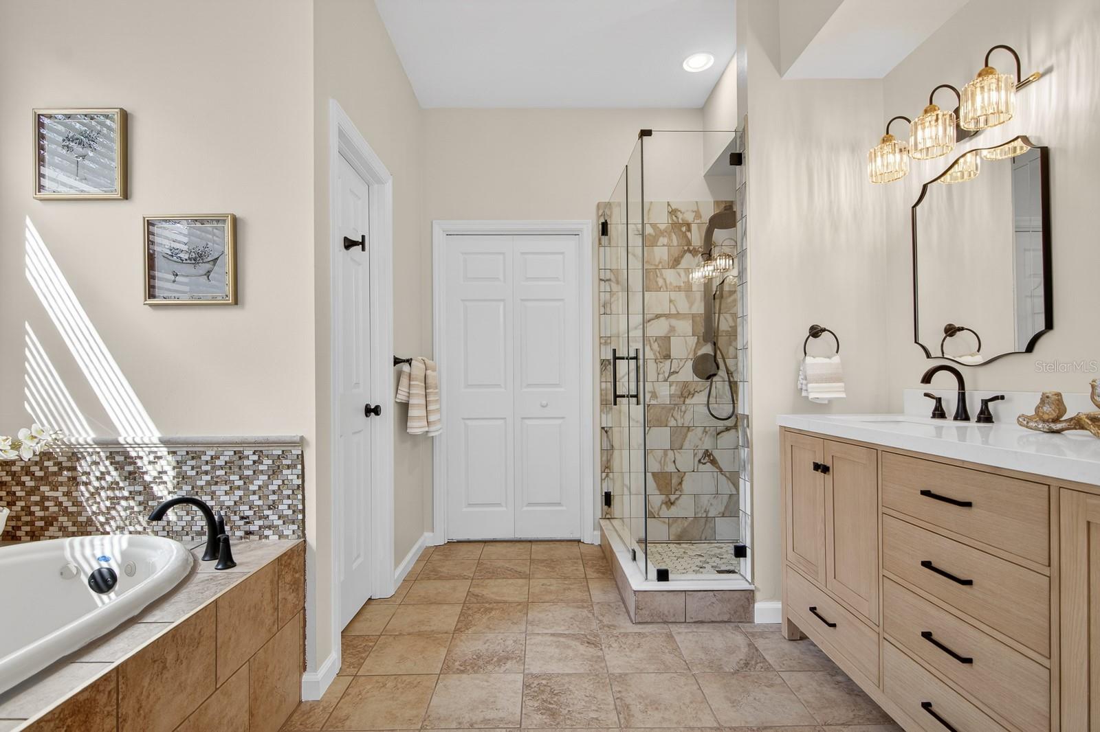 Image 26 of 62 For 6002 Martinglade Place