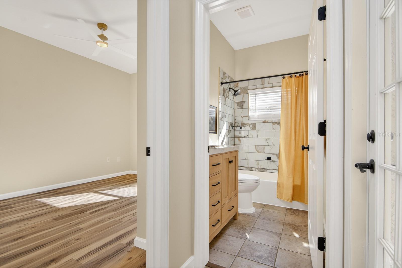 Image 39 of 62 For 6002 Martinglade Place