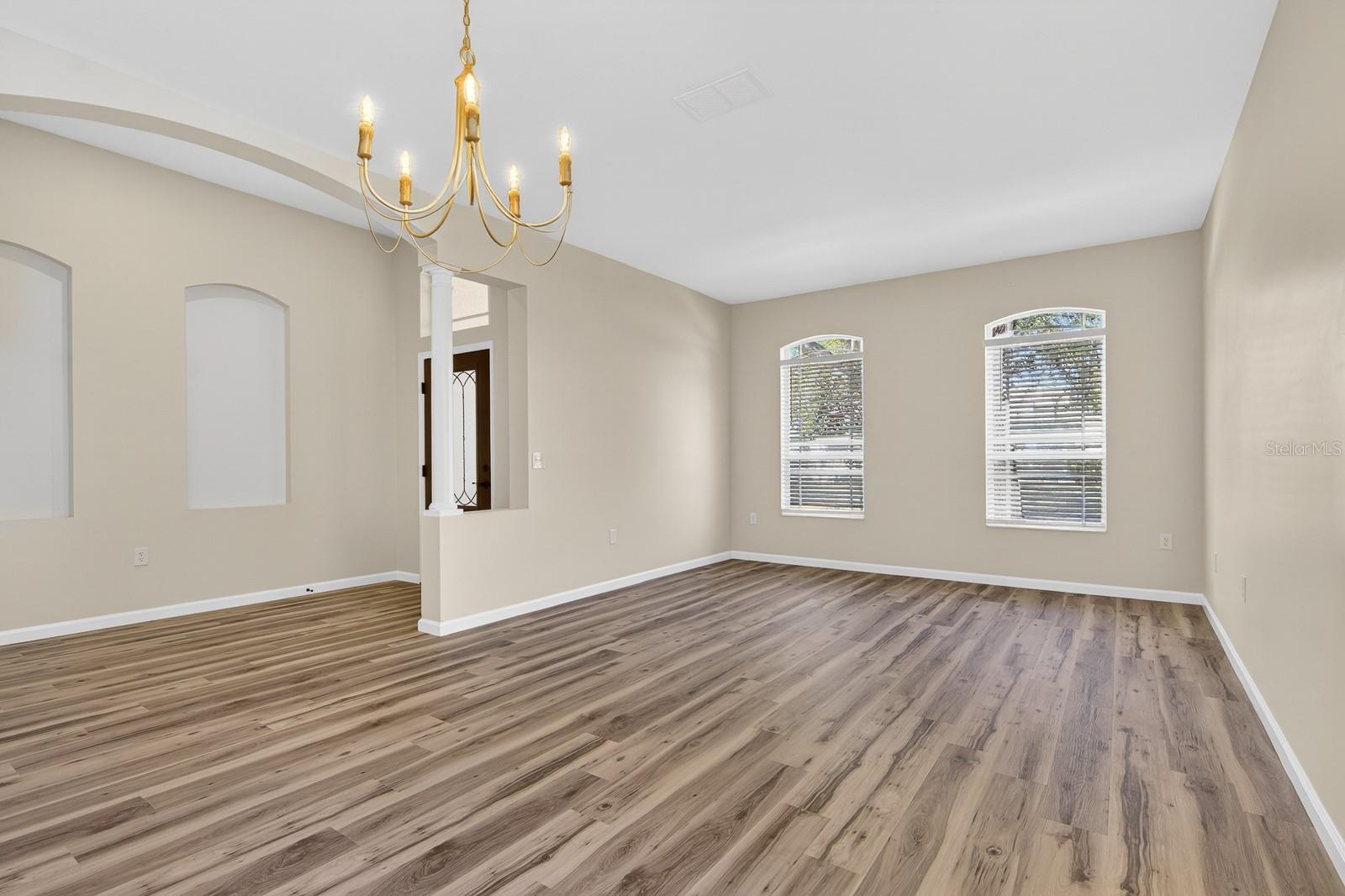 Image 5 of 62 For 6002 Martinglade Place