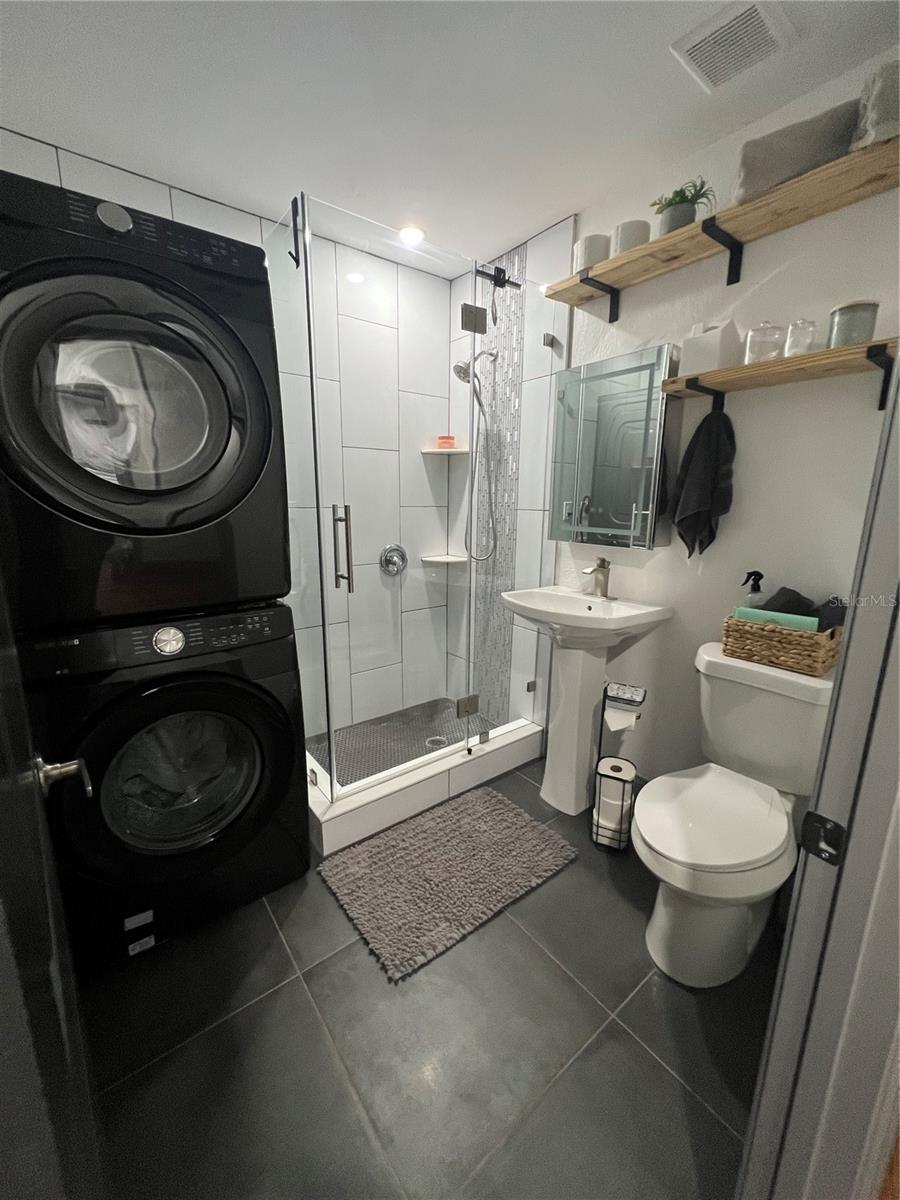 Image 13 of 29 For 4702 Willis Street