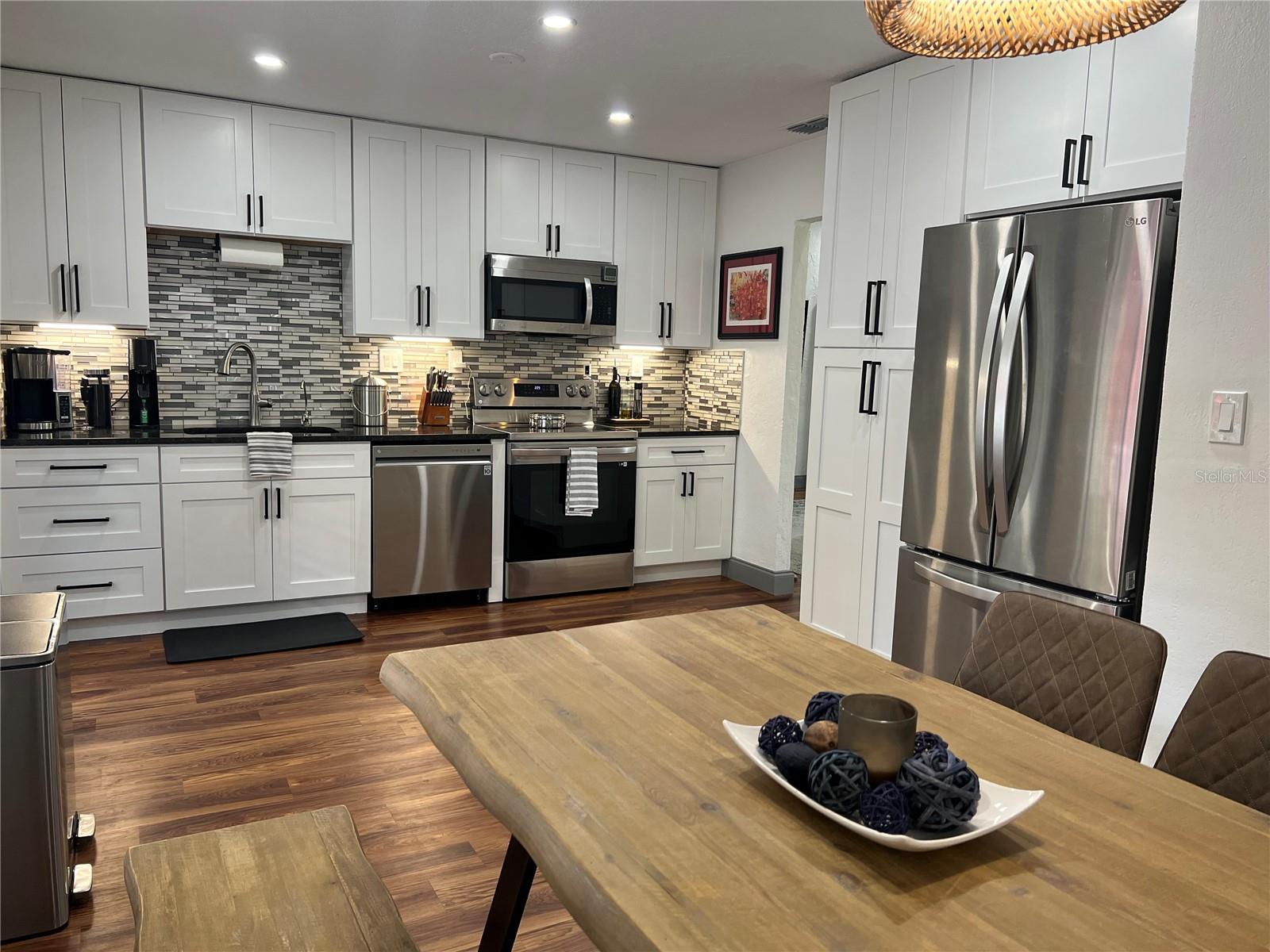 Image 21 of 29 For 4702 Willis Street