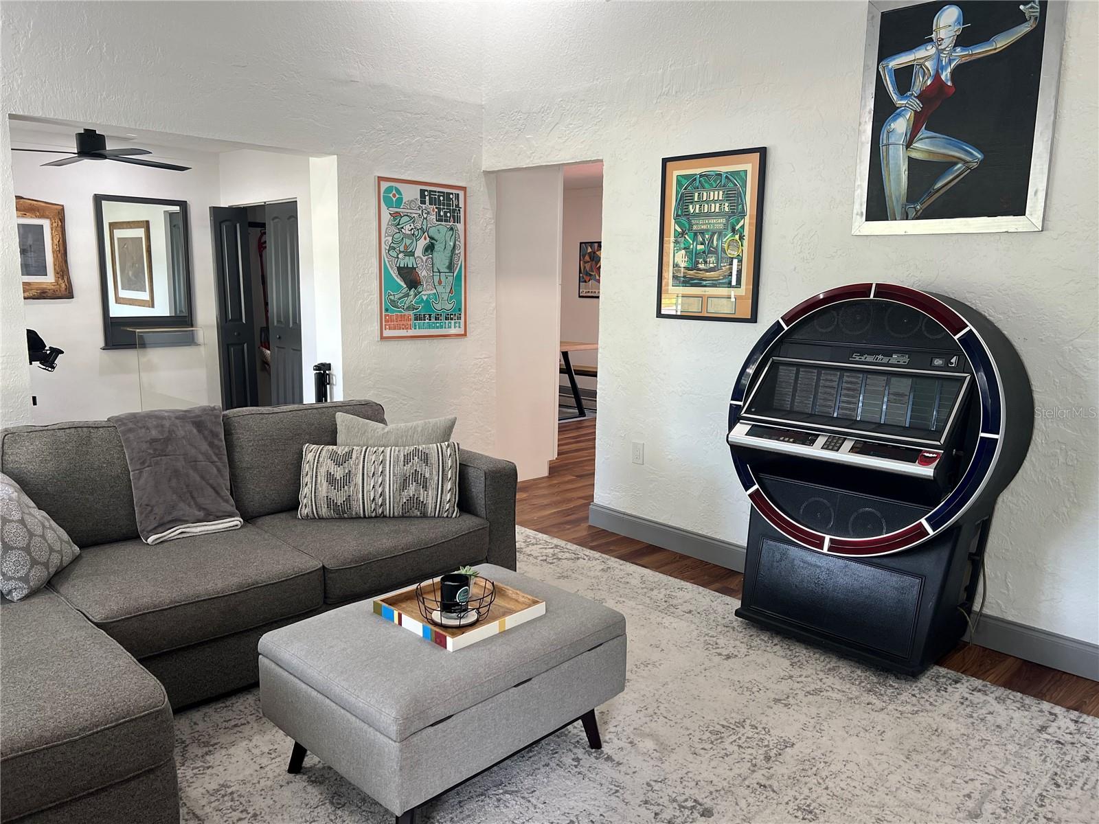 Image 6 of 29 For 4702 Willis Street