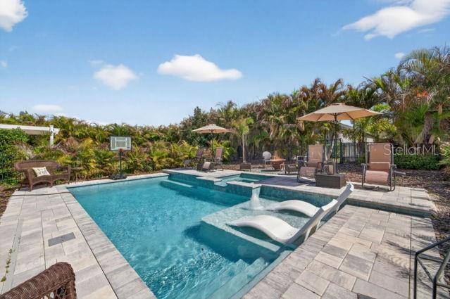 Listing photo id 30 for 6905 Old Benton Drive