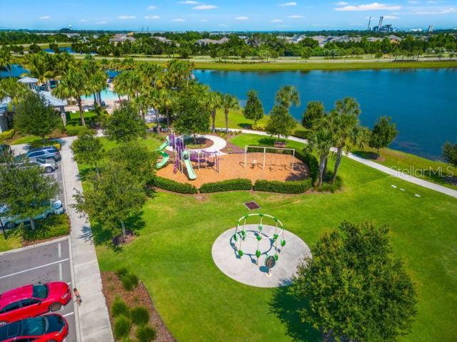 Listing photo id 37 for 6905 Old Benton Drive