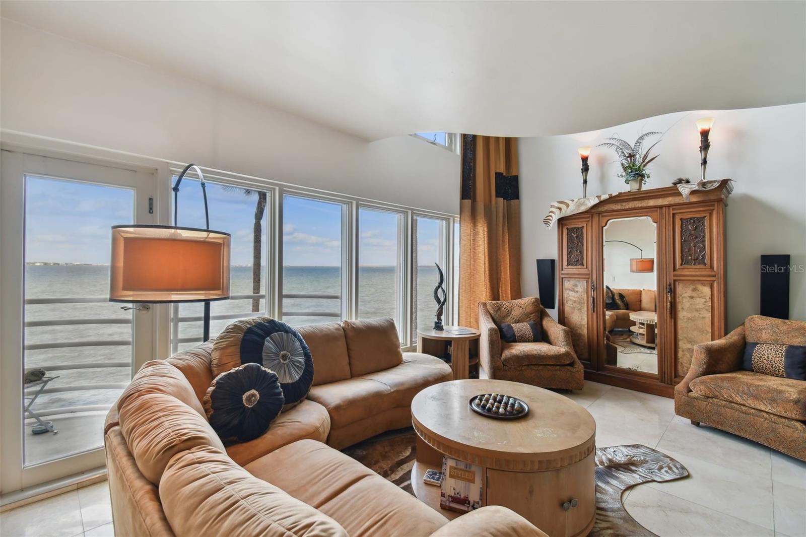 Image 12 of 99 For 4950 Bayshore Boulevard 22