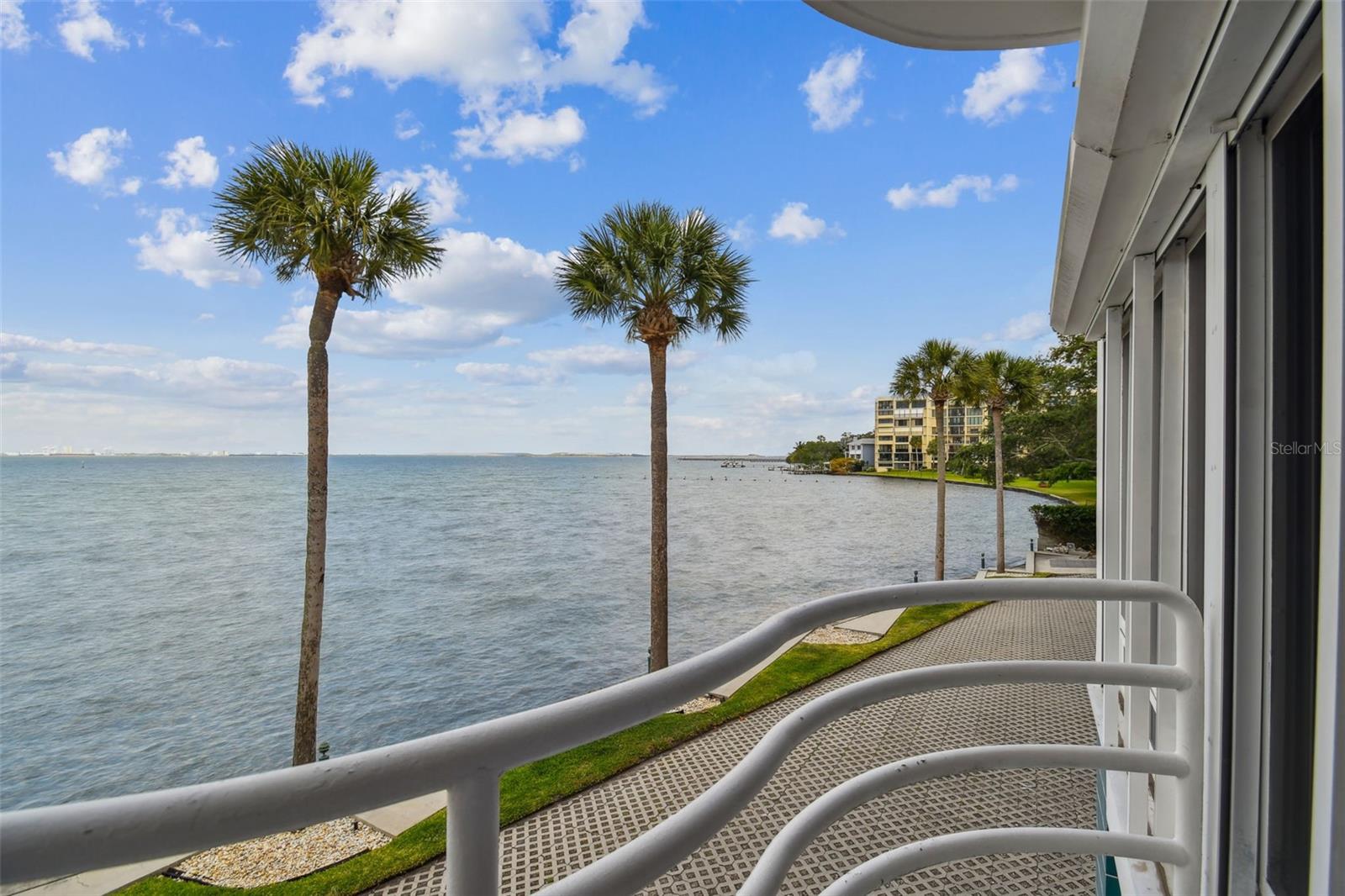 Image 17 of 99 For 4950 Bayshore Boulevard 22