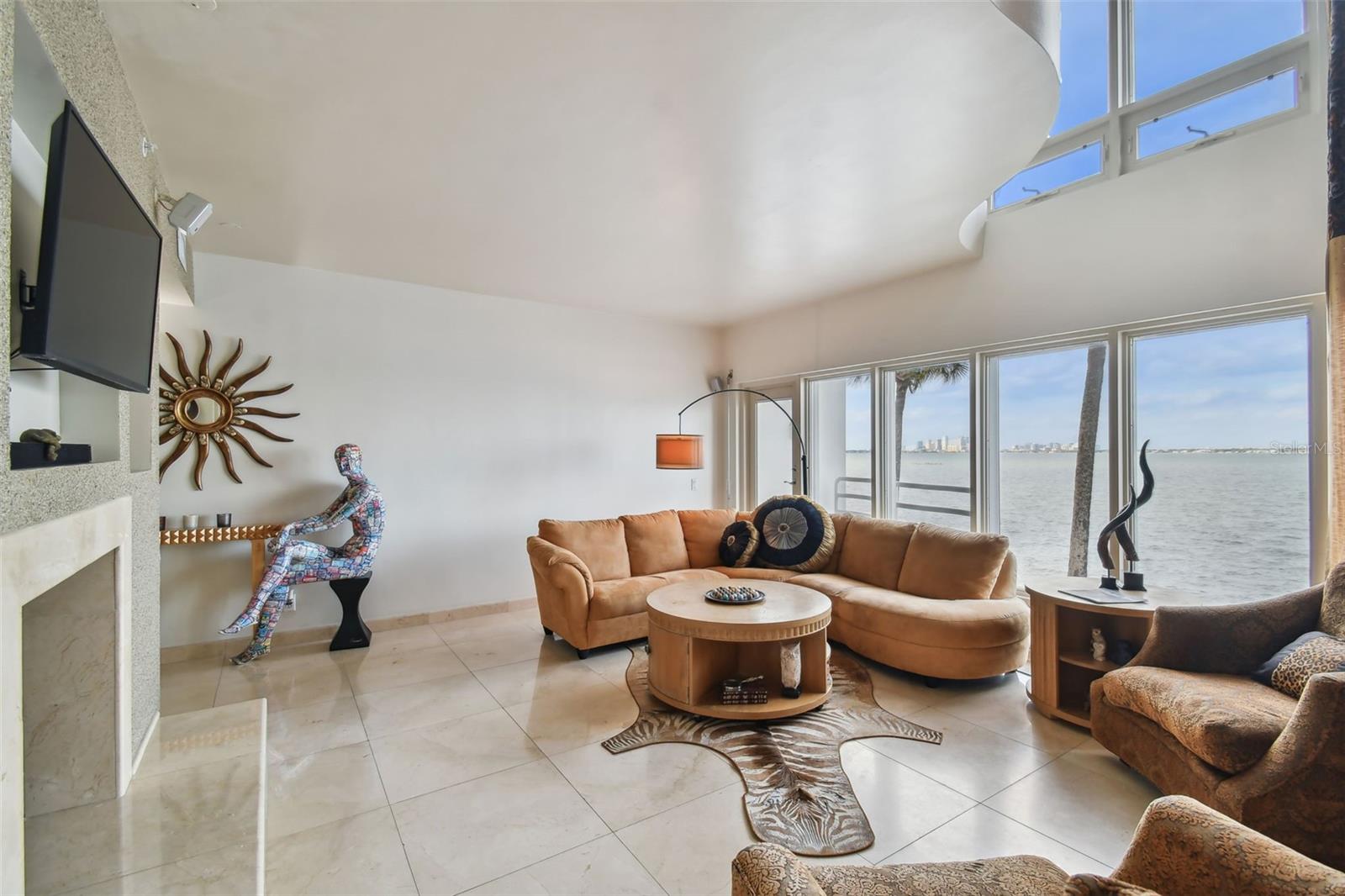 Image 20 of 99 For 4950 Bayshore Boulevard 22