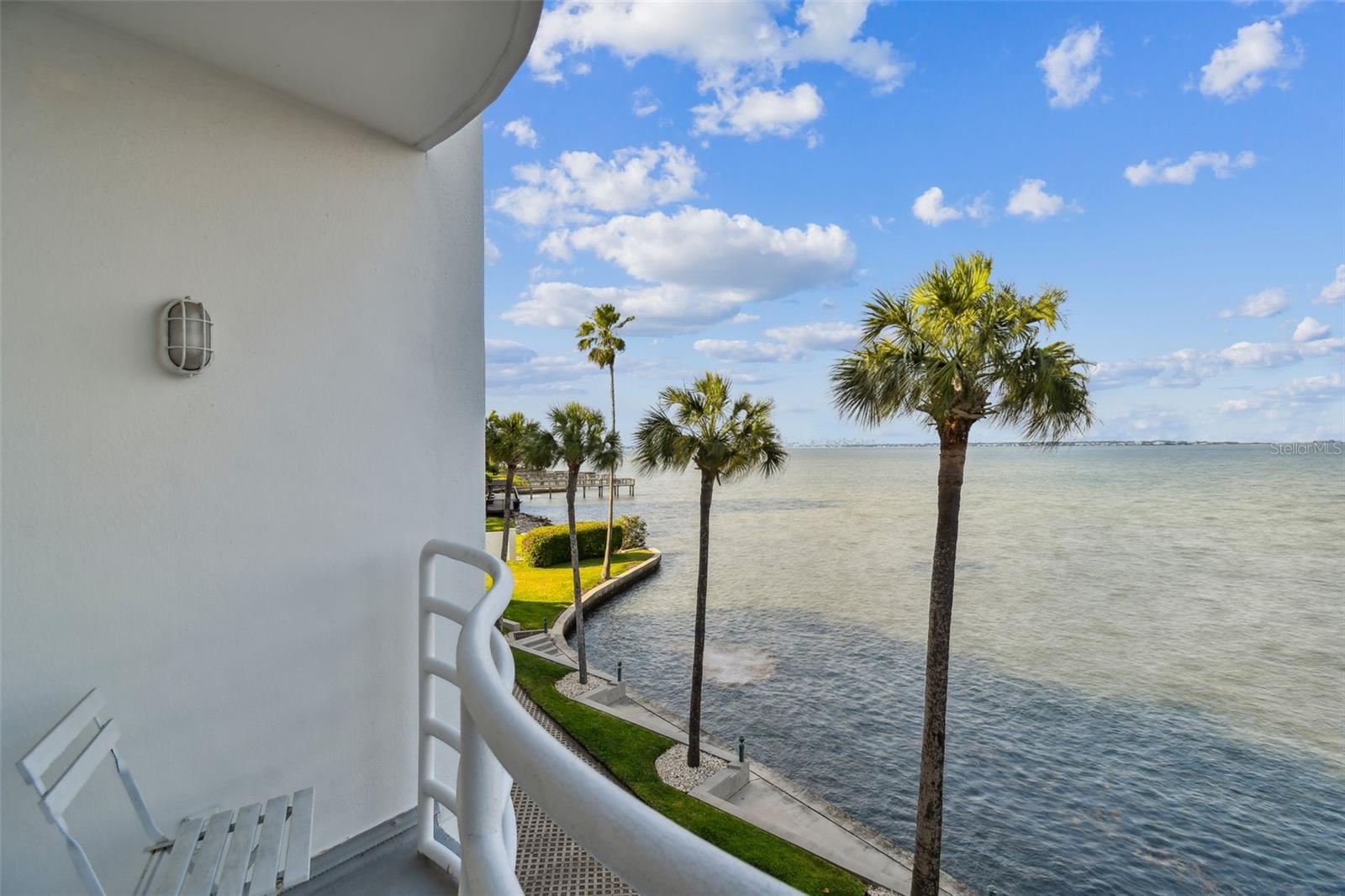 Image 33 of 99 For 4950 Bayshore Boulevard 22