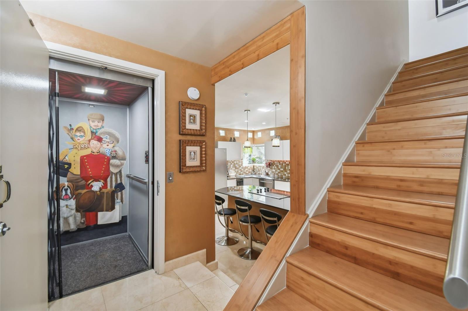 Image 34 of 99 For 4950 Bayshore Boulevard 22