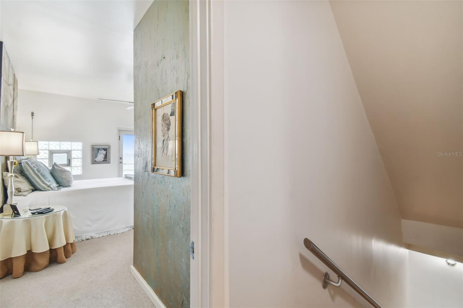 Image 47 of 99 For 4950 Bayshore Boulevard 22