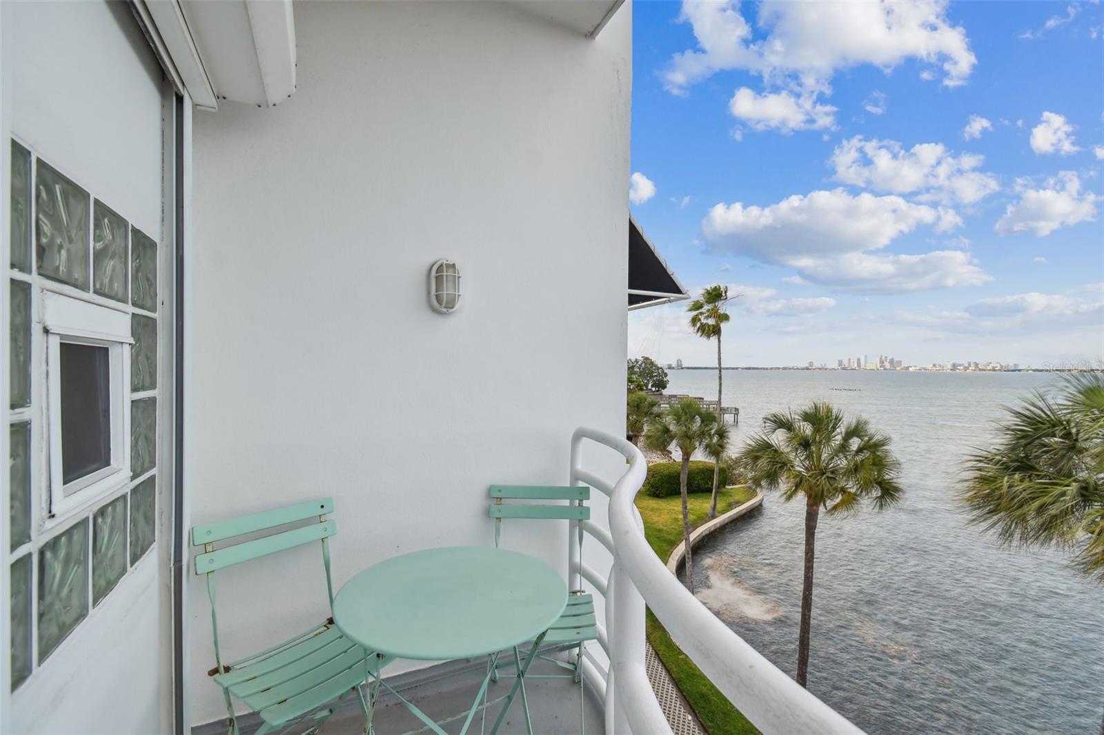 Image 62 of 99 For 4950 Bayshore Boulevard 22