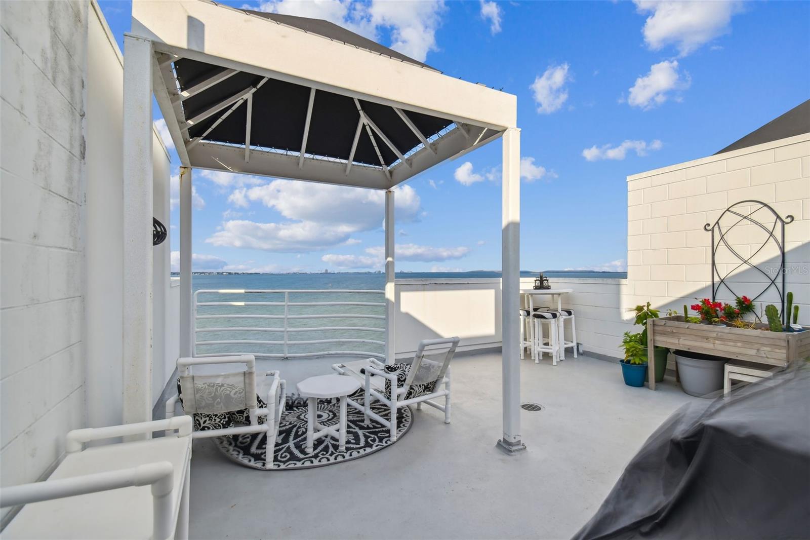 Image 63 of 99 For 4950 Bayshore Boulevard 22