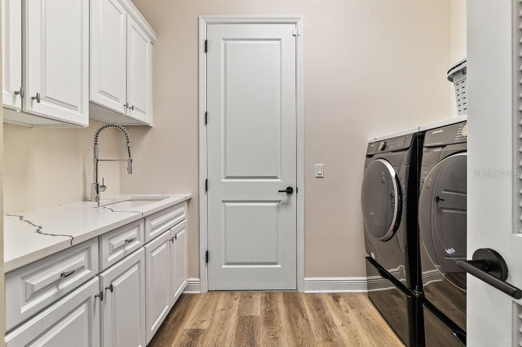 Image 21 of 46 For 13339 Swallowtail Drive