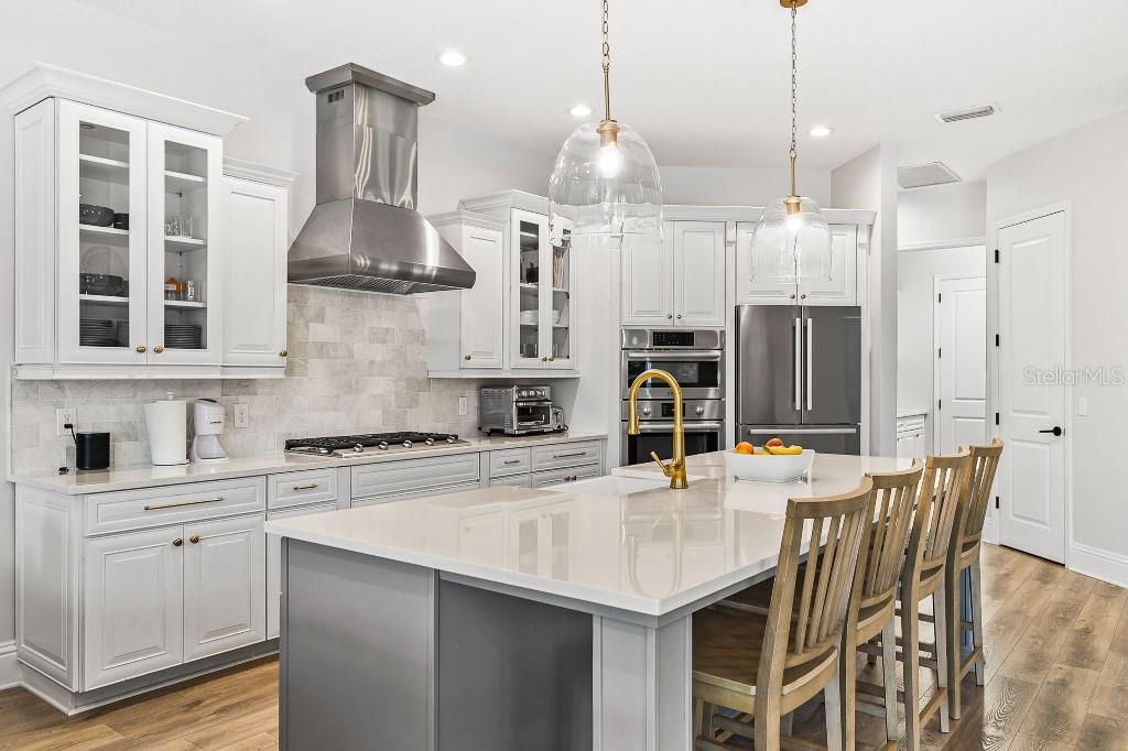 Image 7 of 46 For 13339 Swallowtail Drive