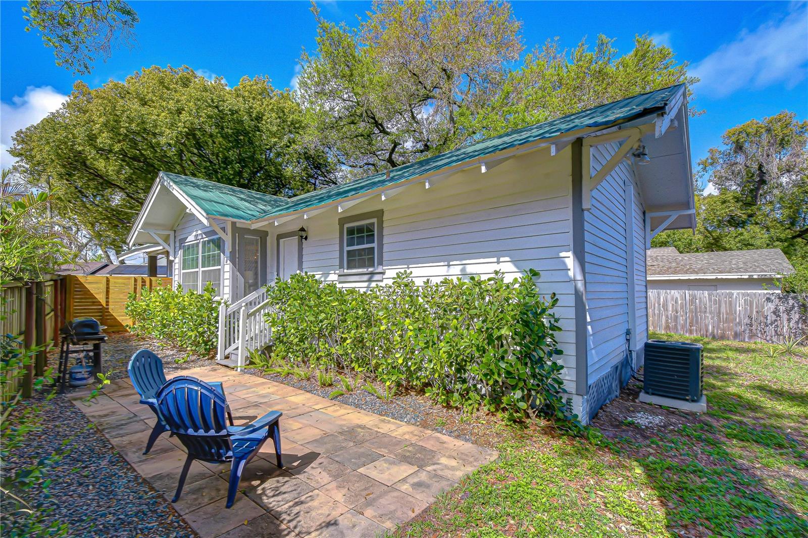 Image 22 of 25 For 1710 Escort Avenue