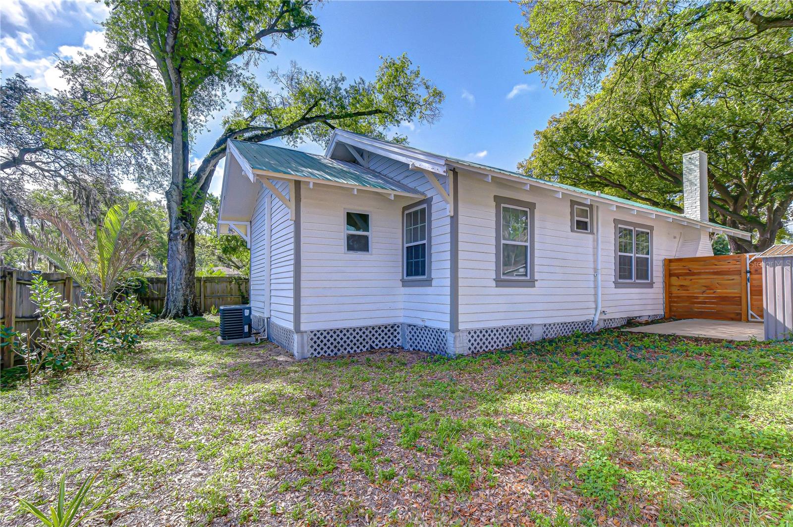 Image 24 of 25 For 1710 Escort Avenue