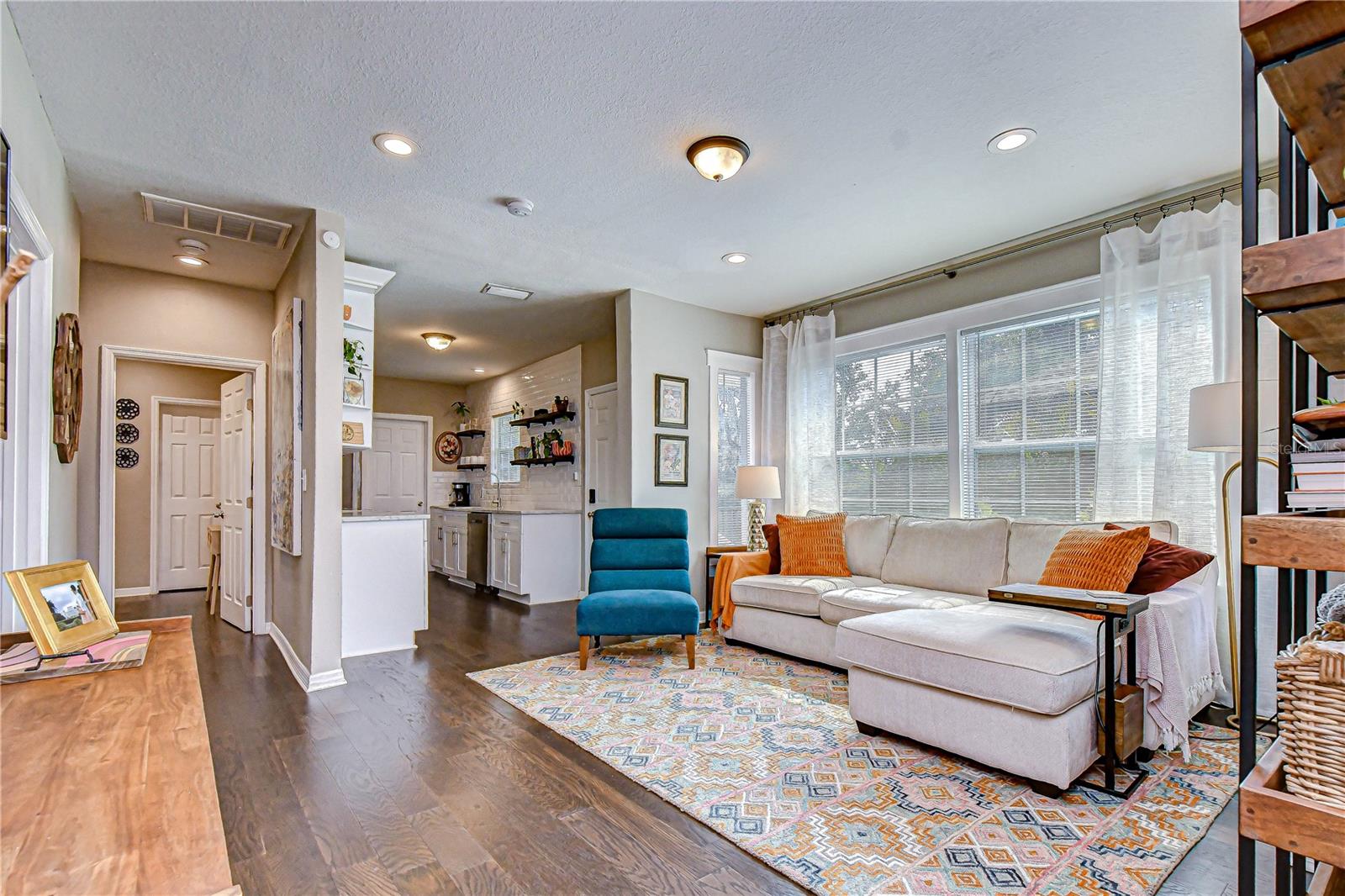 Image 8 of 25 For 1710 Escort Avenue