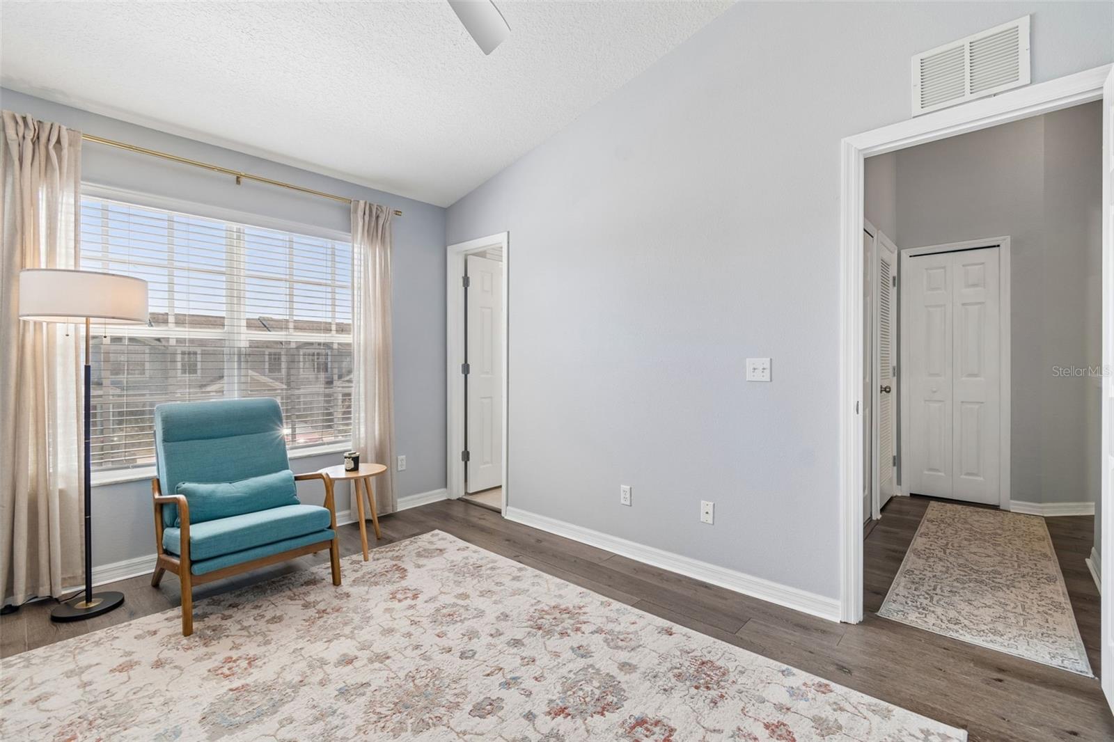 Image 12 of 49 For 3541 Red Rock Drive