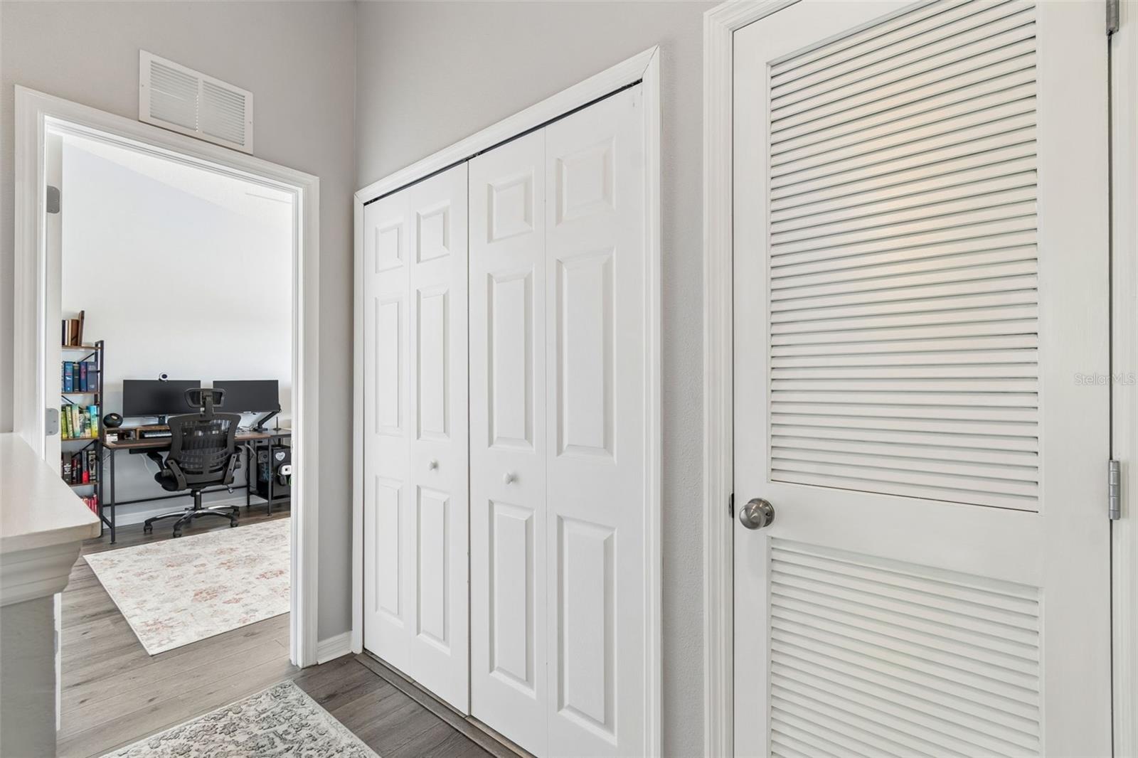 Image 37 of 49 For 3541 Red Rock Drive