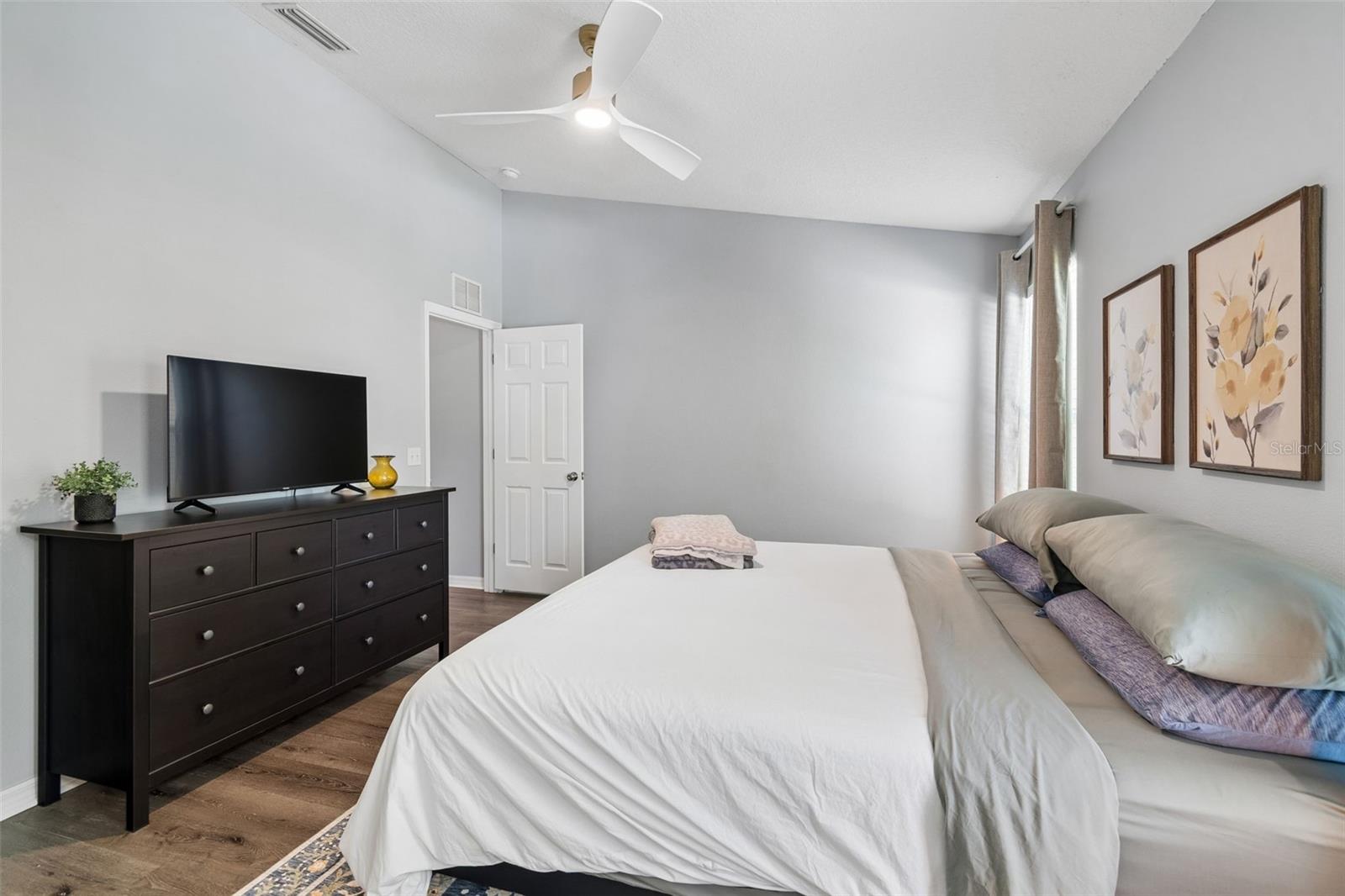 Image 39 of 49 For 3541 Red Rock Drive