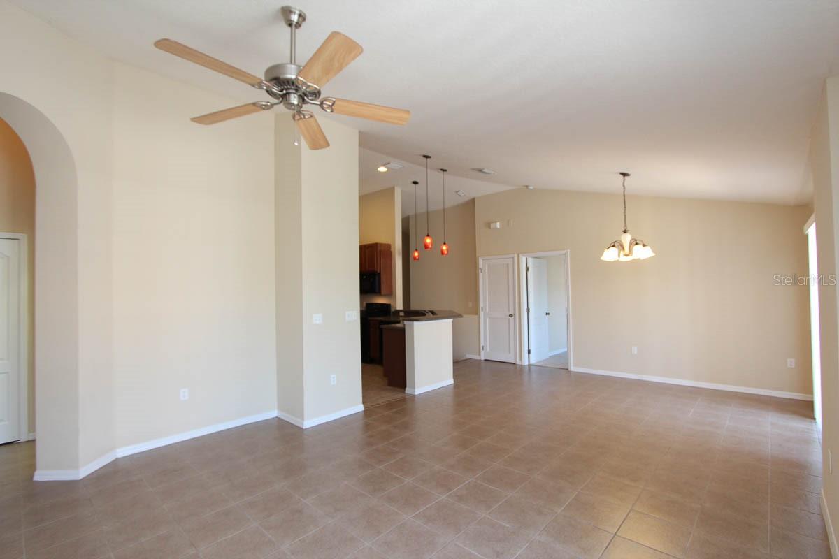 Image 6 of 25 For 16433 Kingletridge Avenue