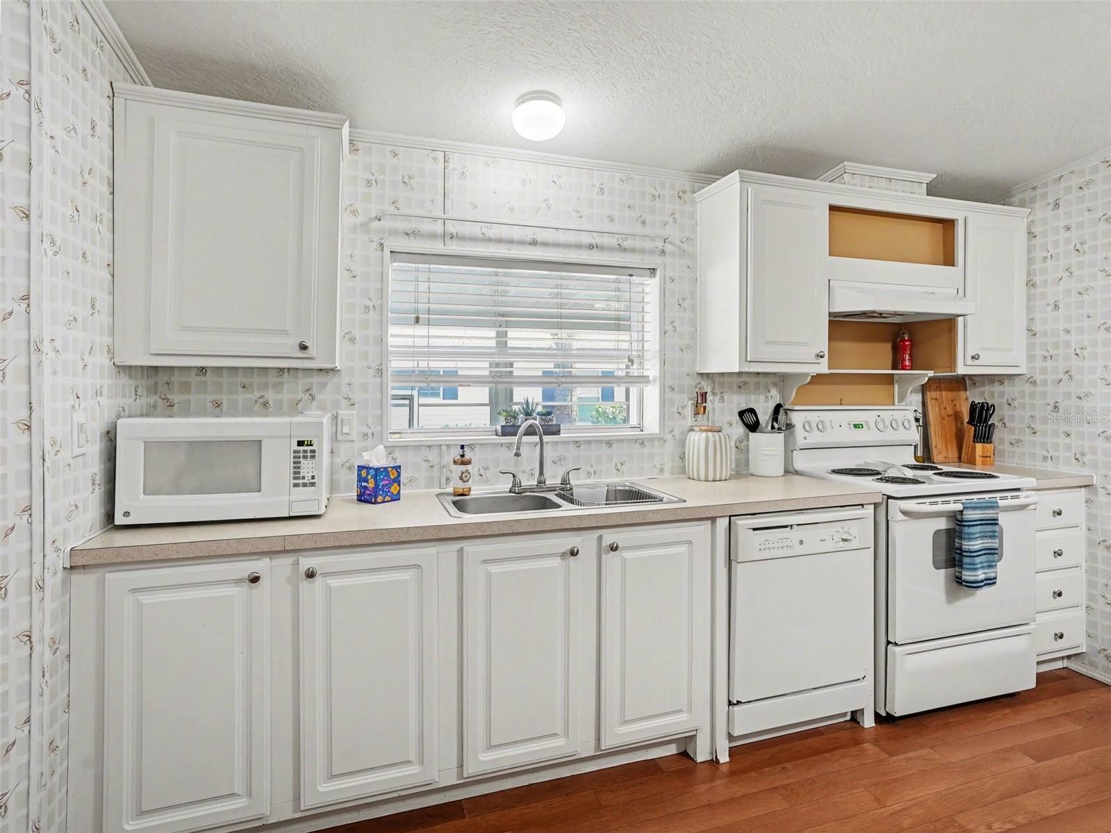 Image 7 of 33 For 14030 Royal Fern Way