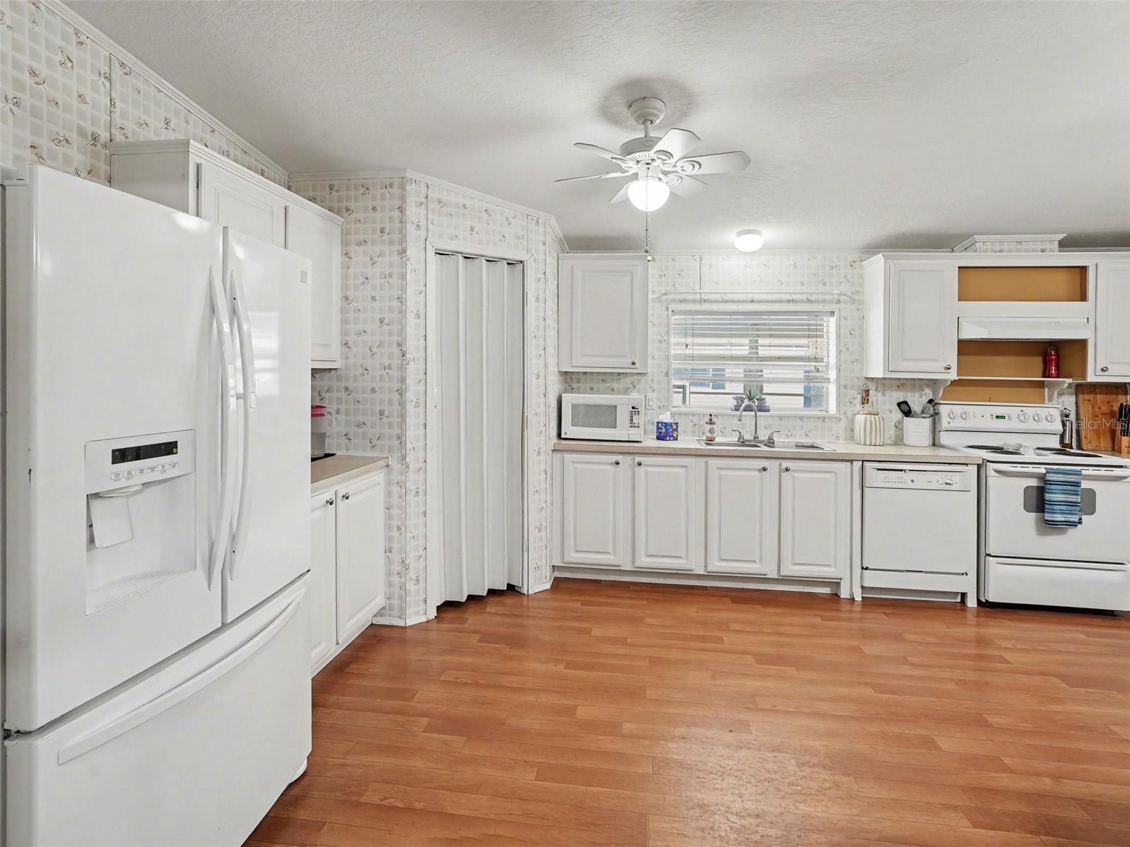 Image 8 of 33 For 14030 Royal Fern Way